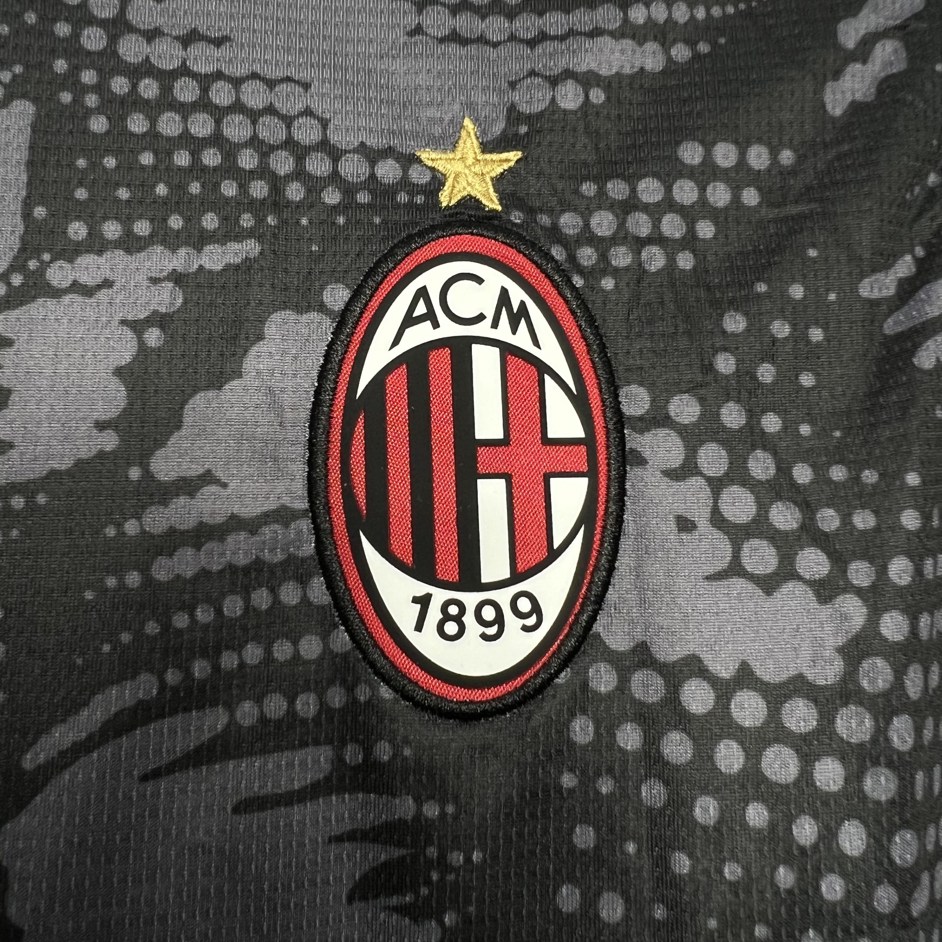 AC Milan 24-25 Black Goalkeeper Jersey - Fans Version - UnitedFutballJersey