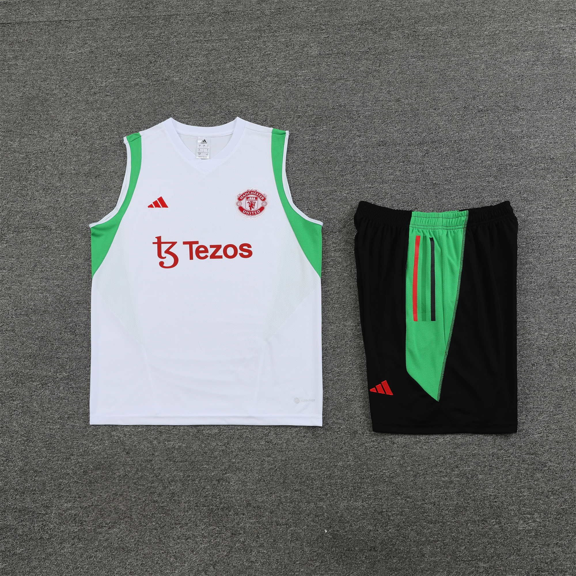 Manchester United 23-24 Vest Training Set White - UnitedFutballJersey