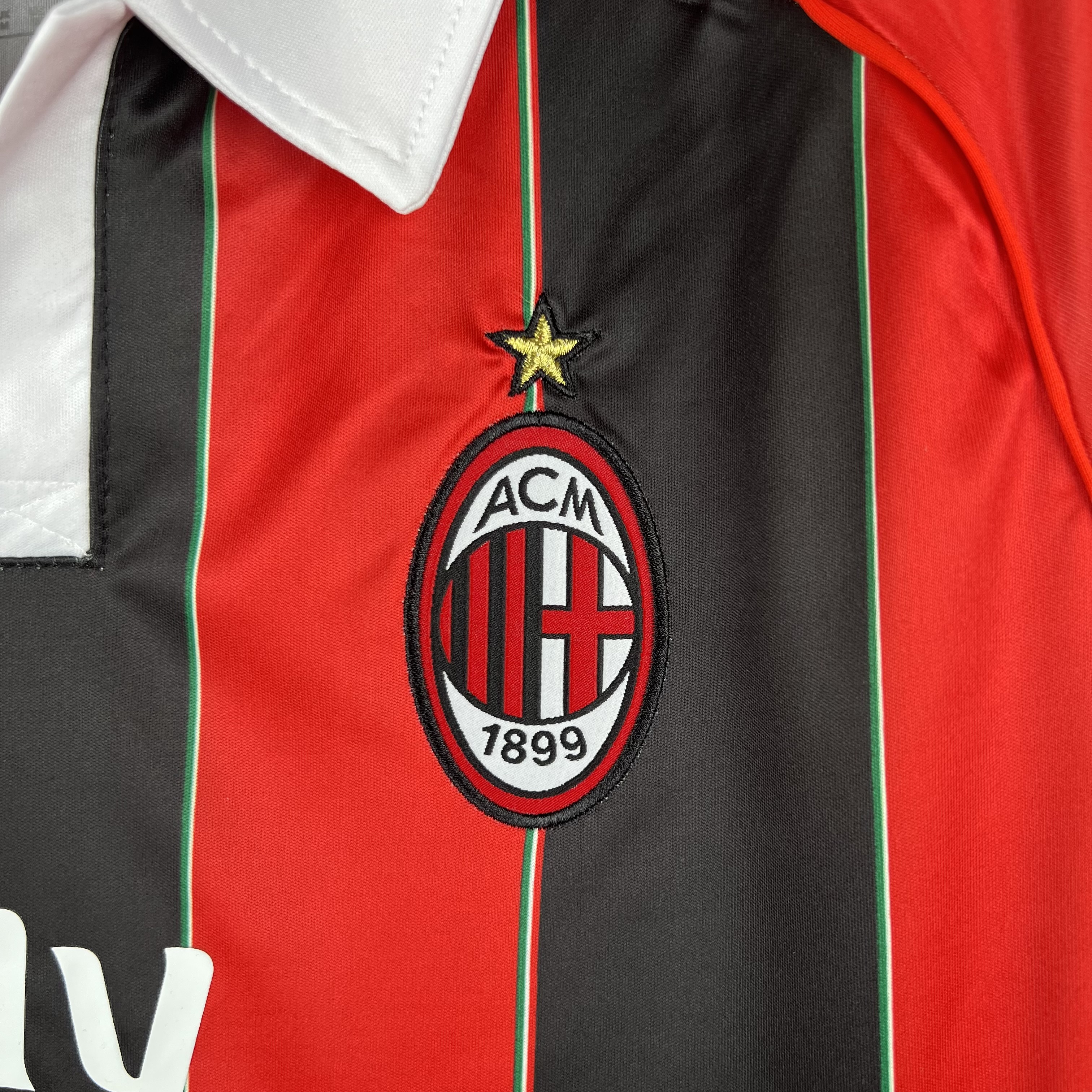Retro AC Milan 2012-13 Home Stadium Jersey - UnitedFutballJersey