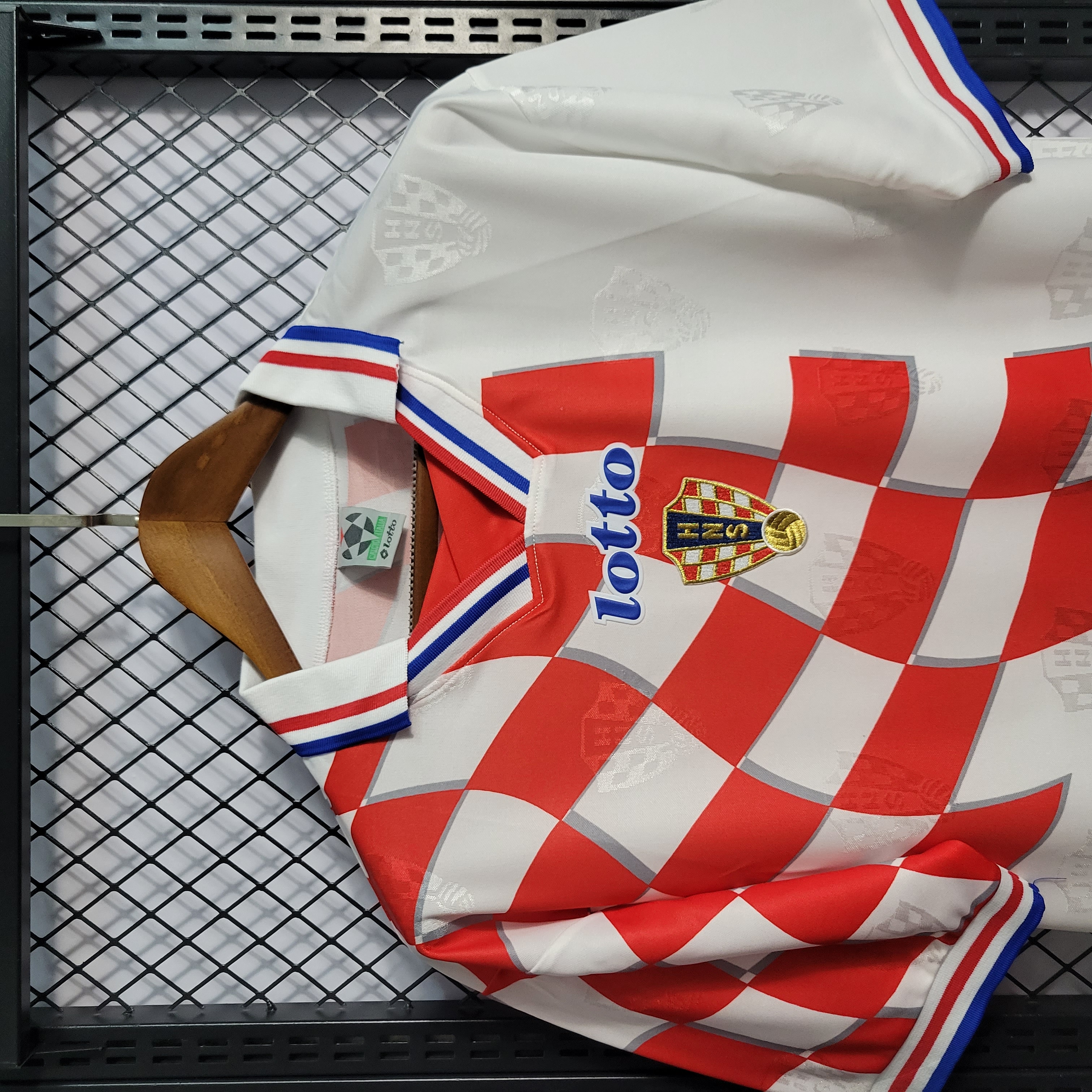 Retro Croatia 1998 Home Stadium Jersey - UnitedFutballJersey