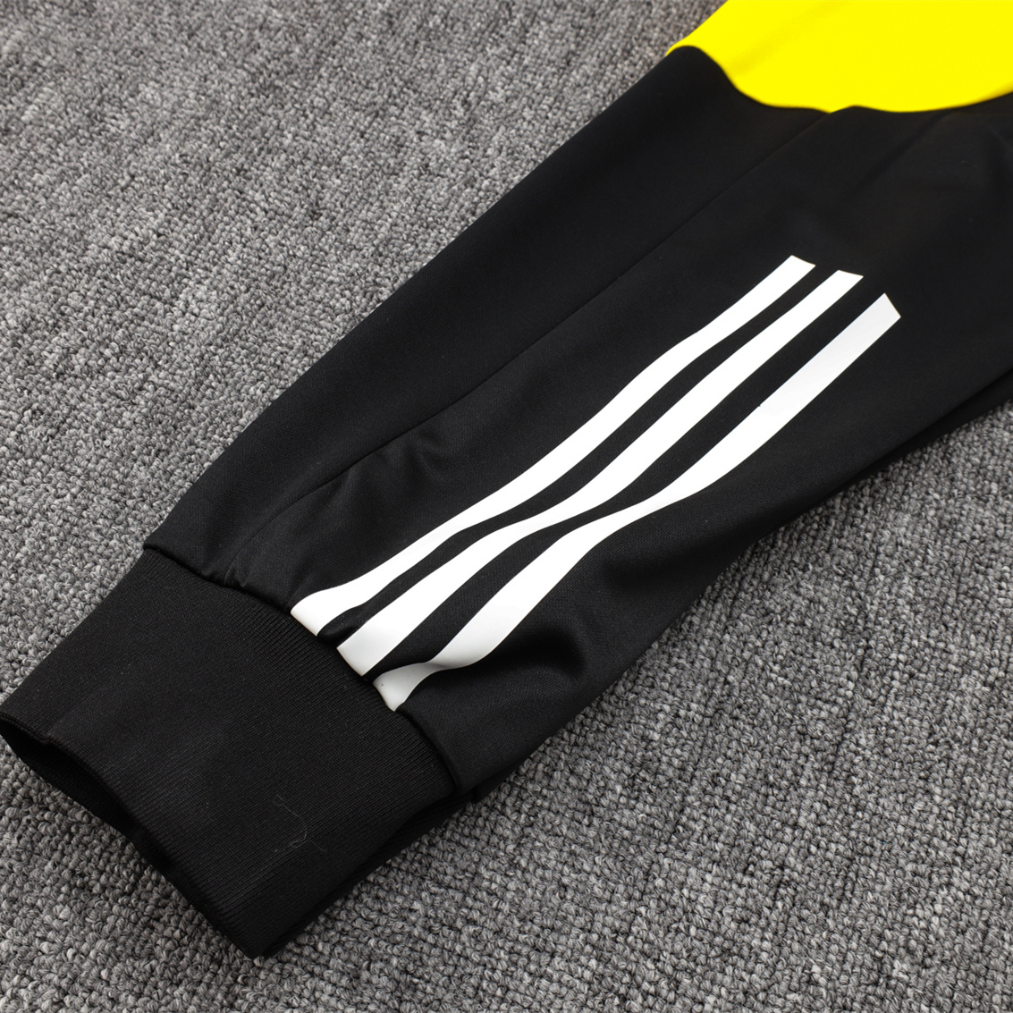 Juventus 23-24 Men's Training Hoodie + Pants - Black - UnitedFutballJersey