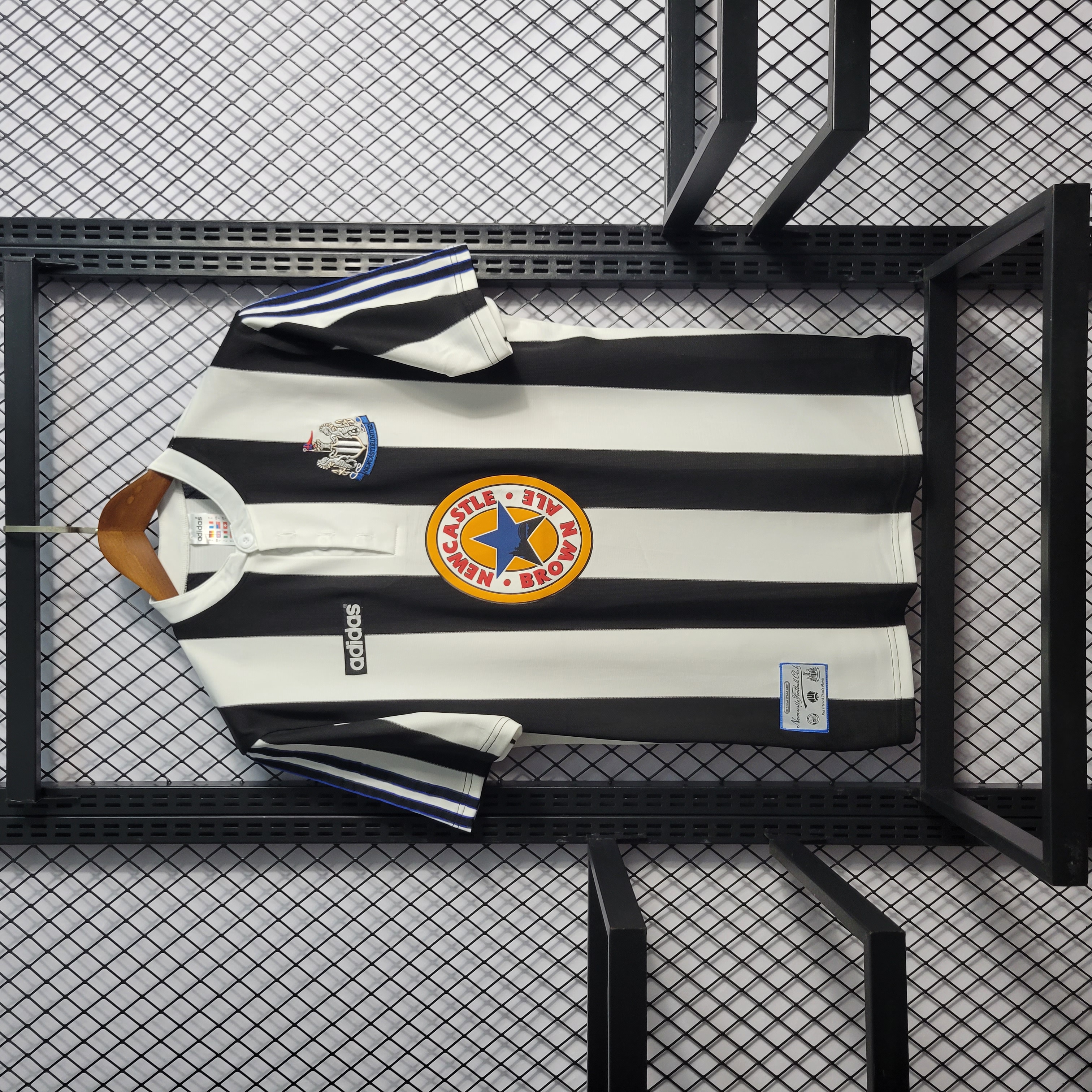 Retro Newcastle United 1997-99 Home Stadium Jersey - UnitedFutballJersey