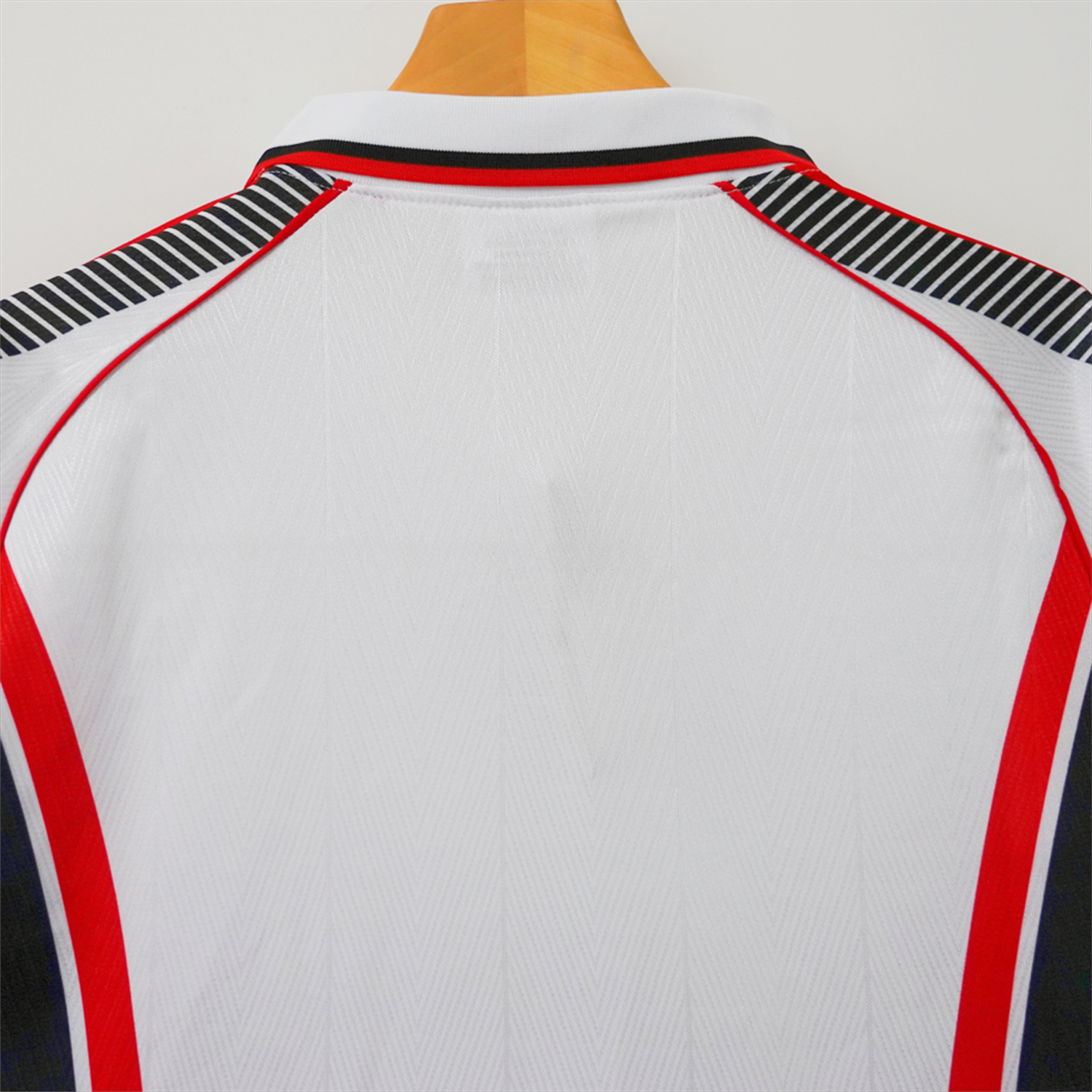 Retro AC Milan 1997-98 Away Long Sleeves Jersey - UnitedFutballJersey