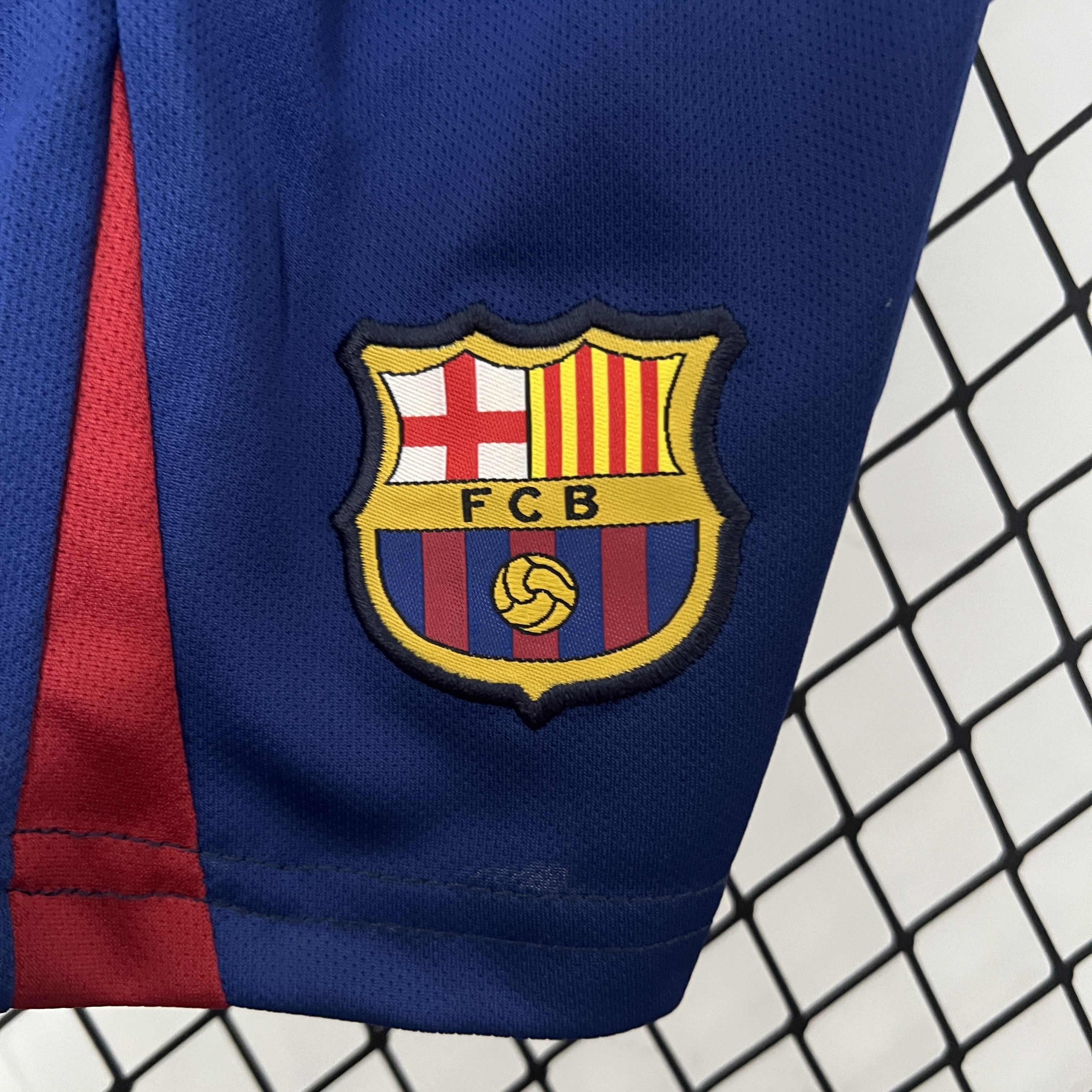 Retro Barcelona 2008-09 Home Stadium Kids Kit - UnitedFutballJersey