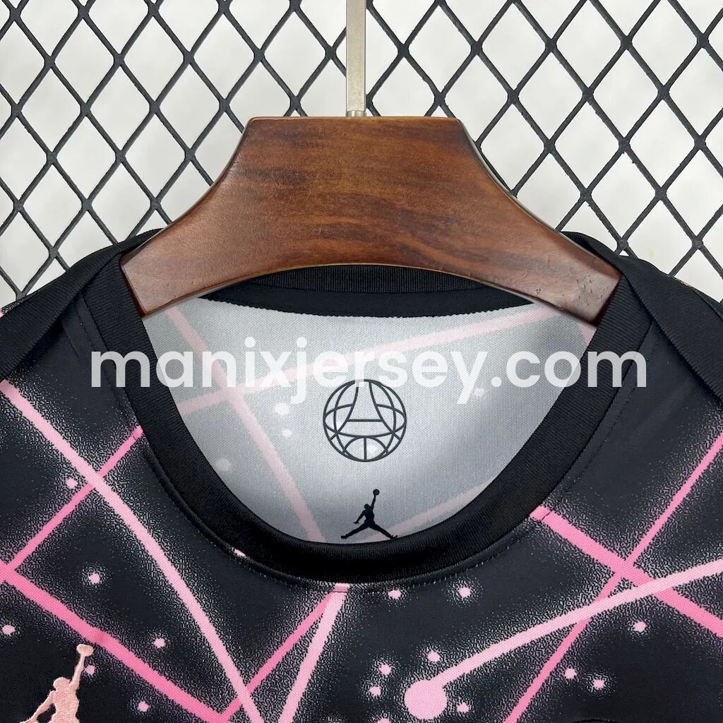 Paris Saint-Germain PSG 25-26 Pink Lines Black Pre-Match Training Jersey - Fans Version - UnitedFutballJersey
