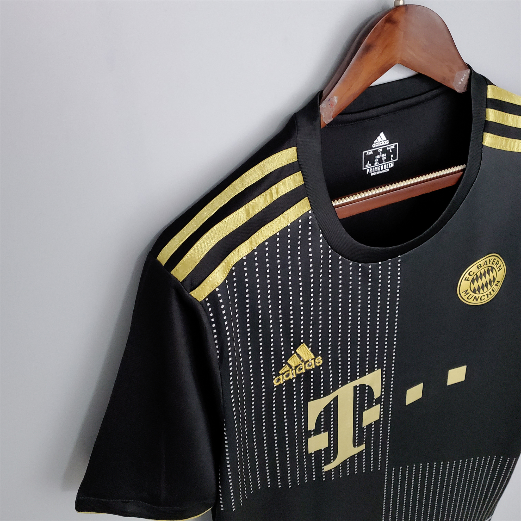 Retro Bayern Munich 21-22 Away Stadium Jersey - UnitedFutballJersey