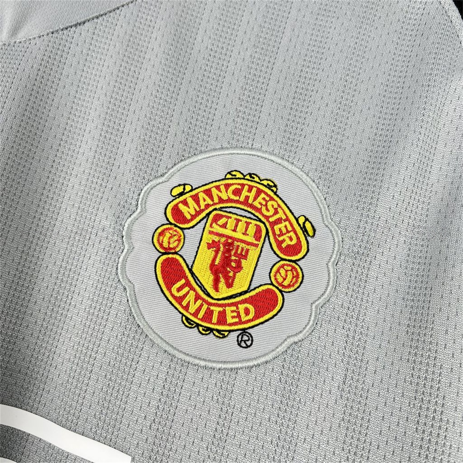 Retro Manchester United 2007-08 Grey Goalkeeper Jersey - UnitedFutballJersey