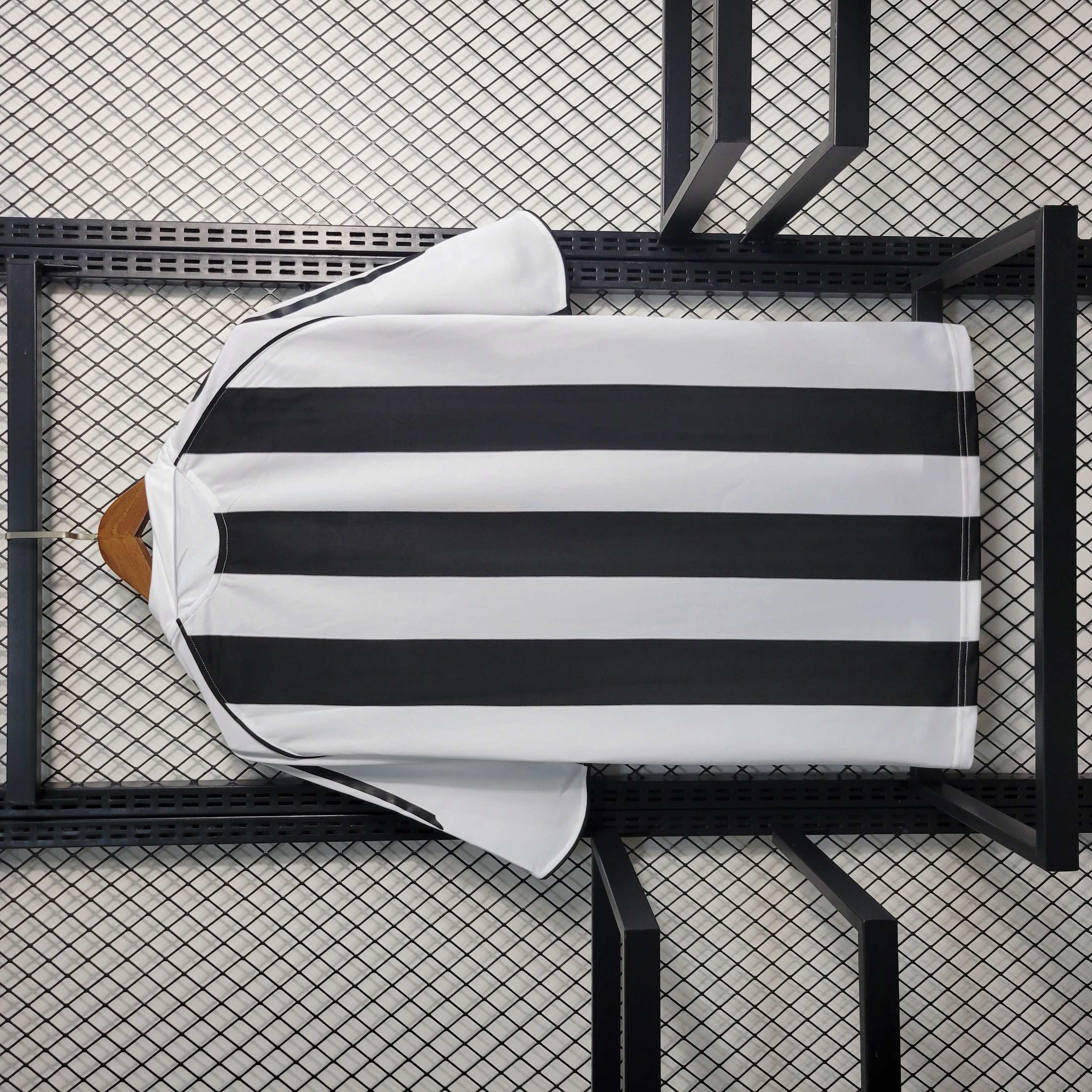 Retro Newcastle United 04-06 Home Stadium Jersey - UnitedFutballJersey