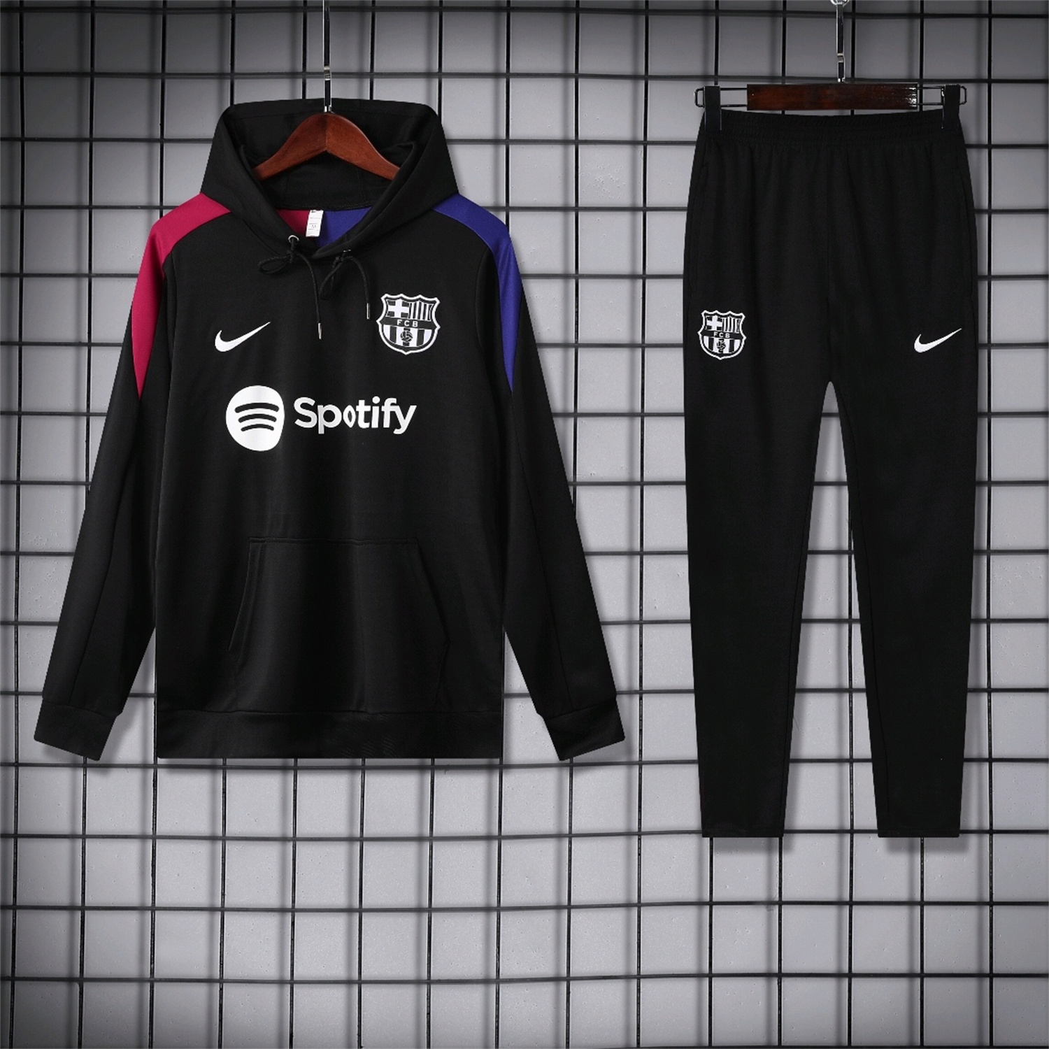 Barcelona 24-25 Training Hoodie Set - Black Hoodie and Black Pants - UnitedFutballJersey