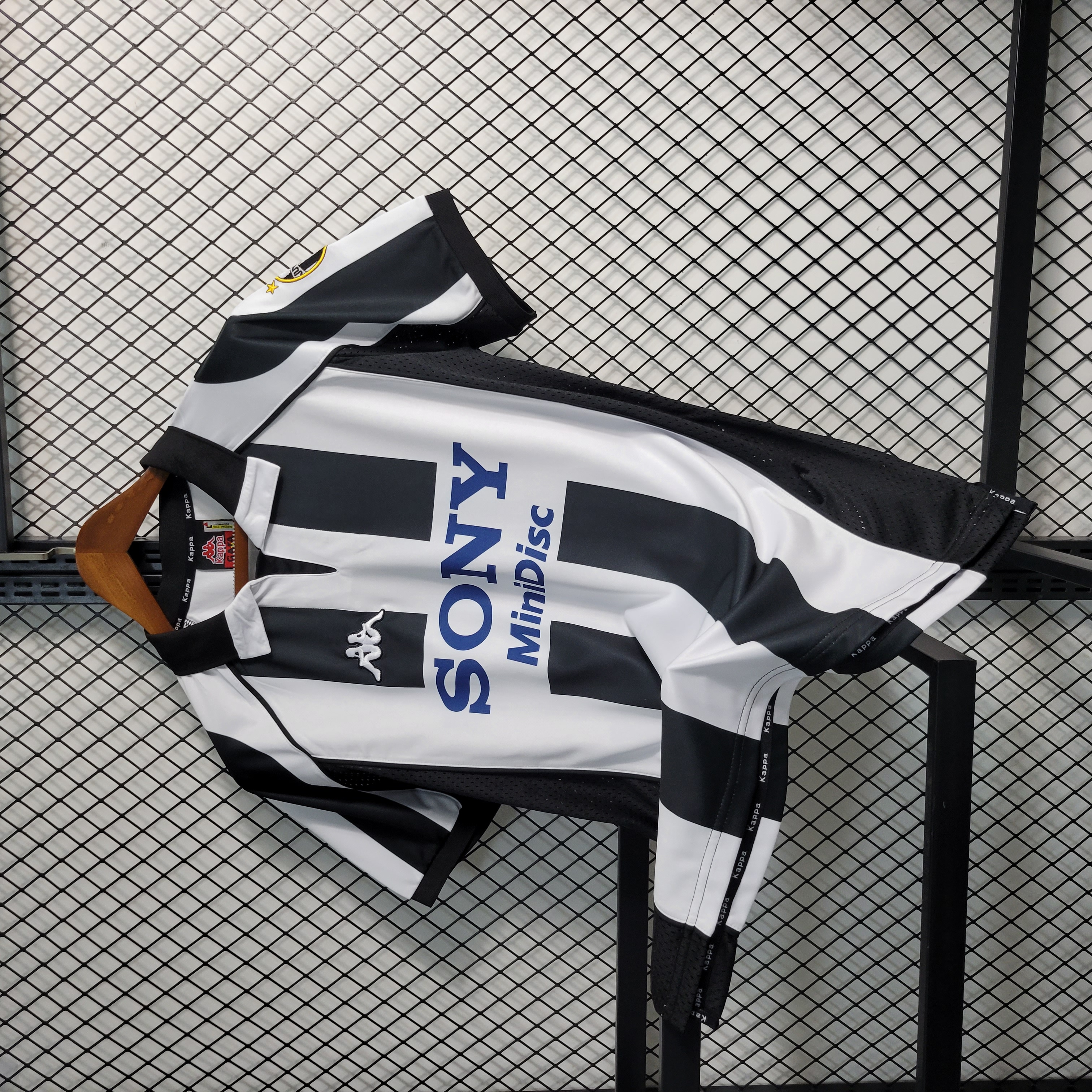 Retro Juventus 1997-98 Home Stadium Jersey - UnitedFutballJersey