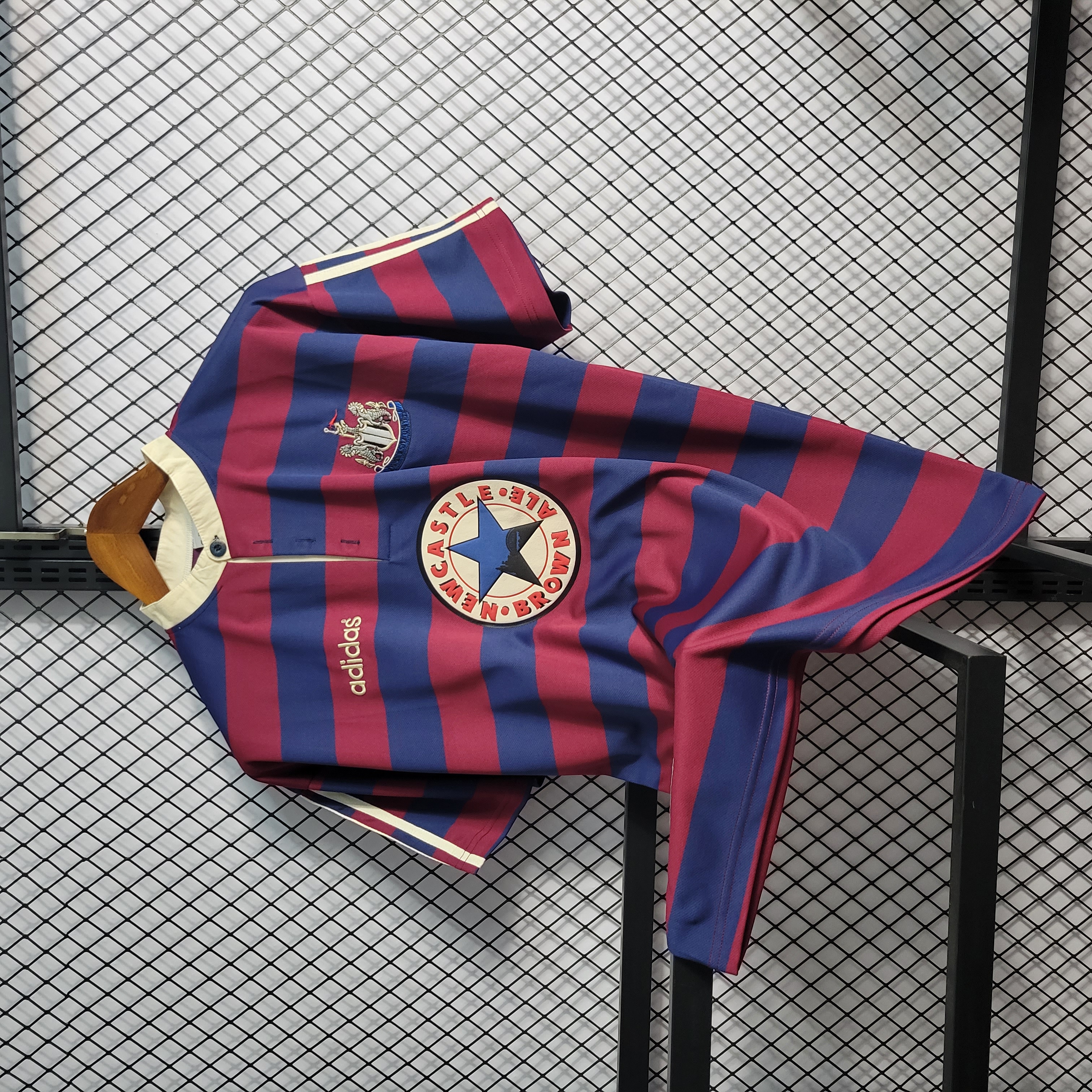 Retro Newcastle United 1995-96 Away Stadium Jersey - UnitedFutballJersey