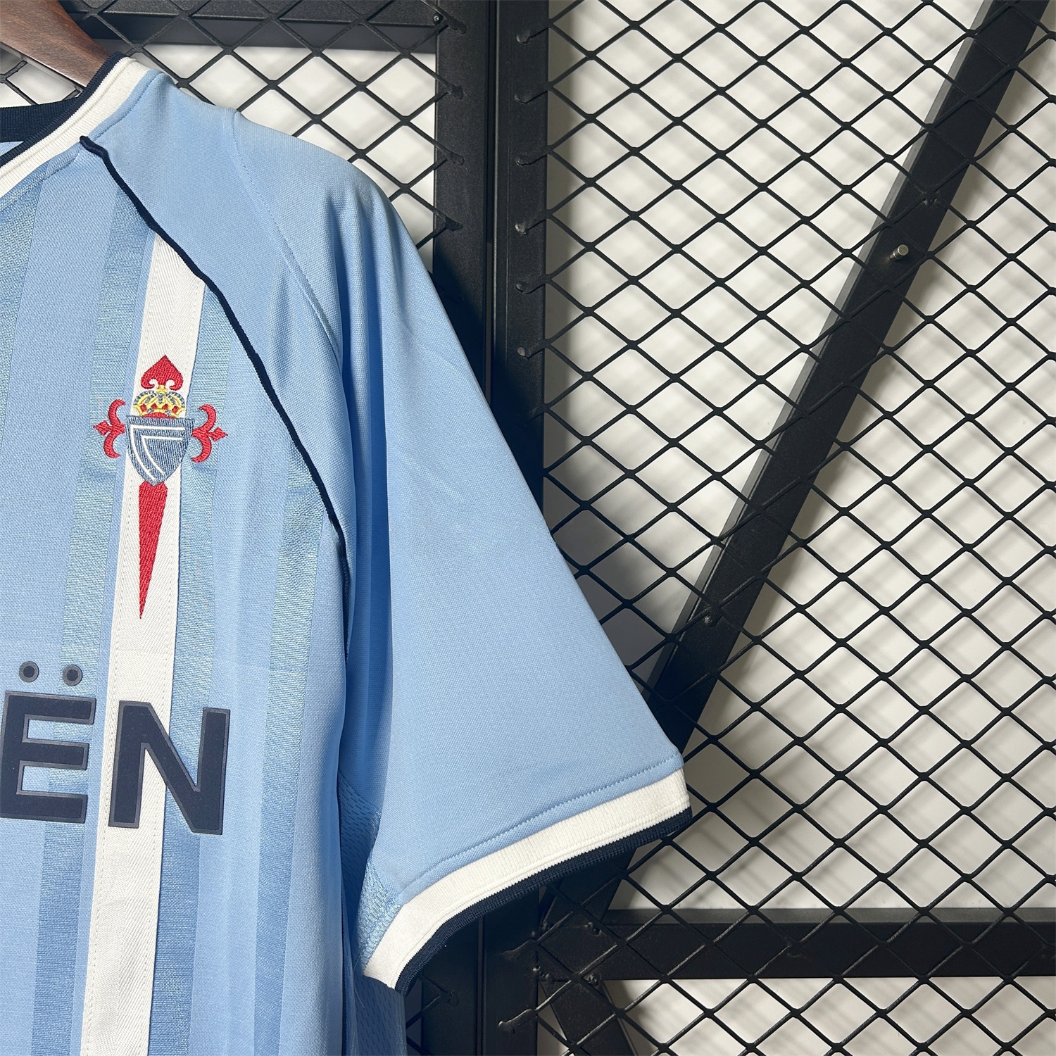Retro Celta Vigo 2001-02 Home Jersey - UnitedFutballJersey