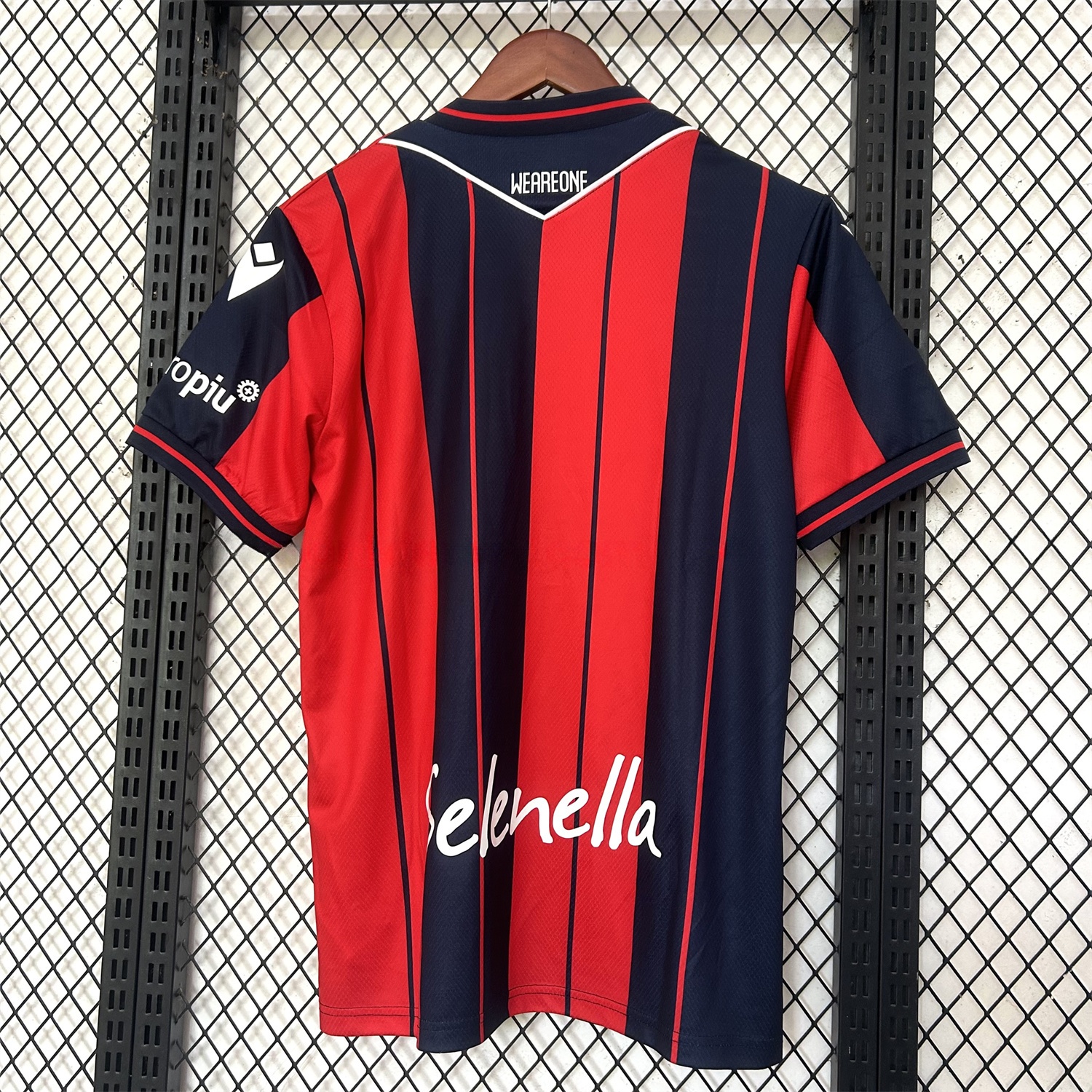Bologna 25-26 Home Jersey - Fans Version - UnitedFutballJersey