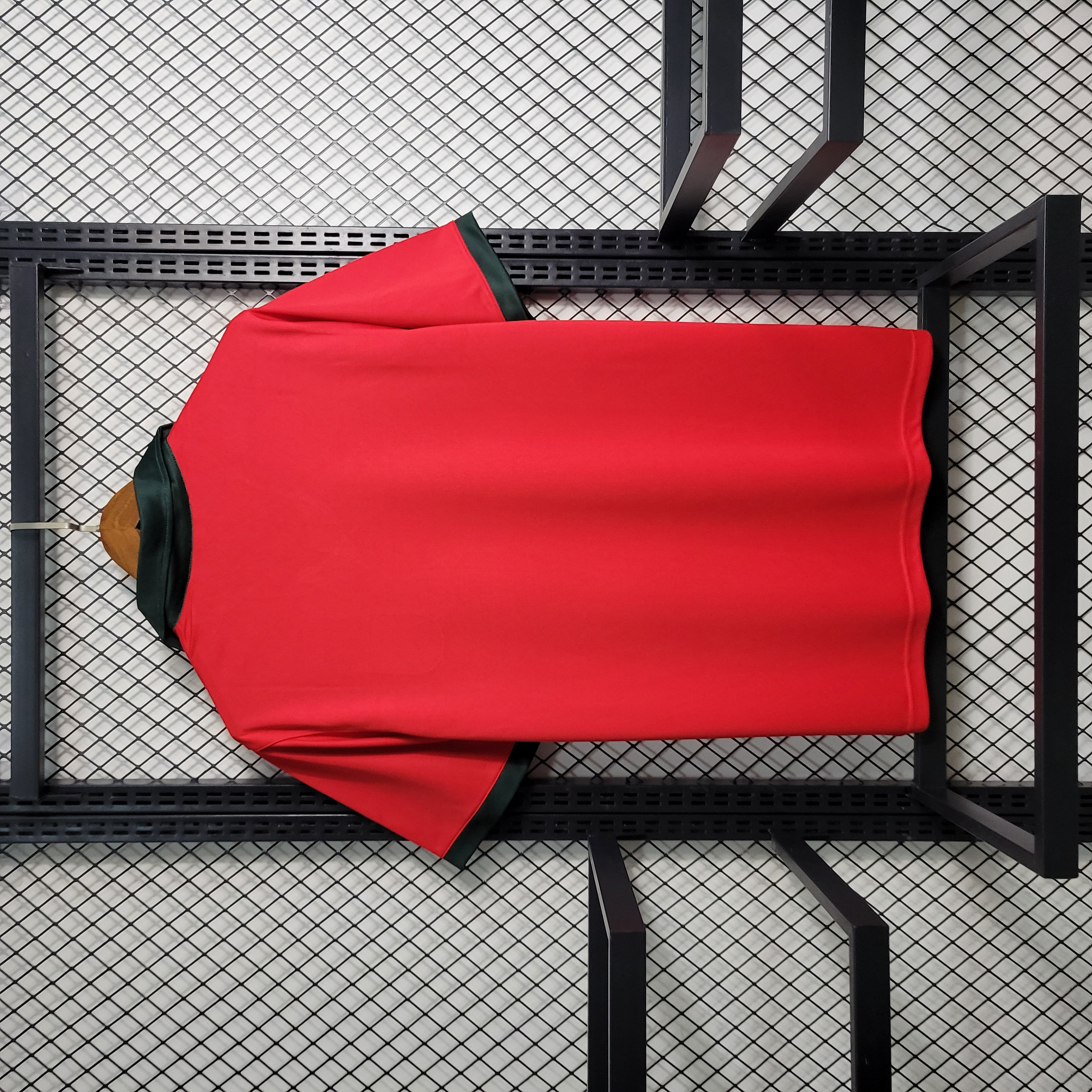 Retro Portugal 1972 Home Stadium Jersey - UnitedFutballJersey