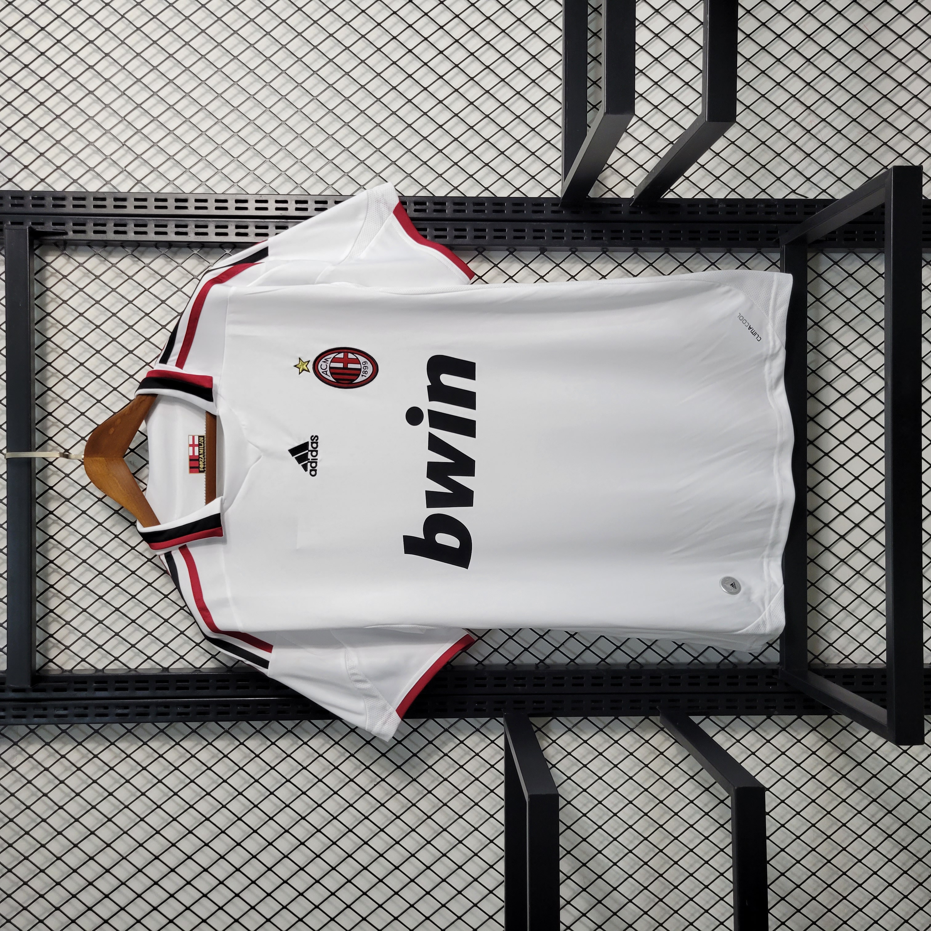 Retro AC Milan 2009-10 Away Stadium Jersey - UnitedFutballJersey