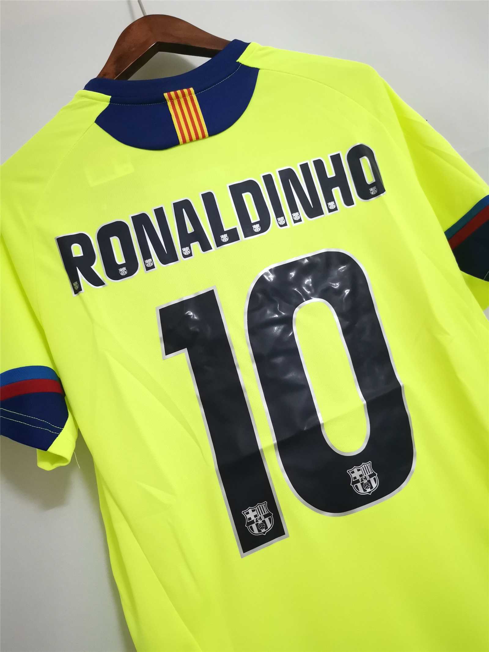 B.A.R.S.A Retro 05-06 Away Jersey - UnitedFutballJersey