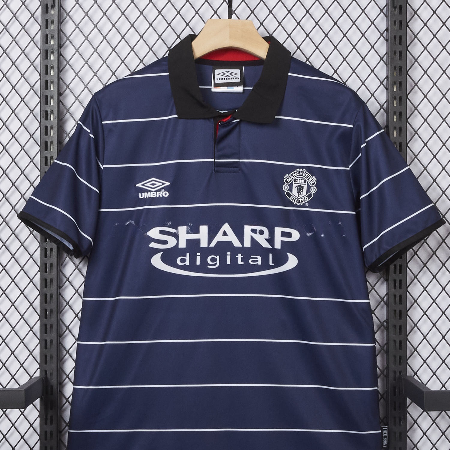 Manchester United Retro 1999-00 Third Jersey - UnitedFutballJersey