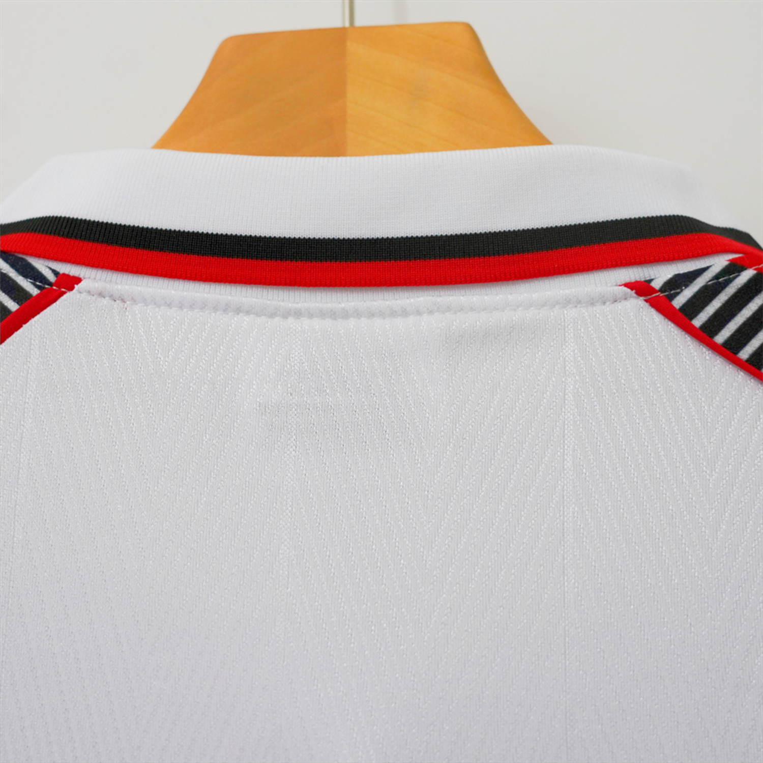 Retro AC Milan 1997-98 Away Long Sleeves Jersey - UnitedFutballJersey