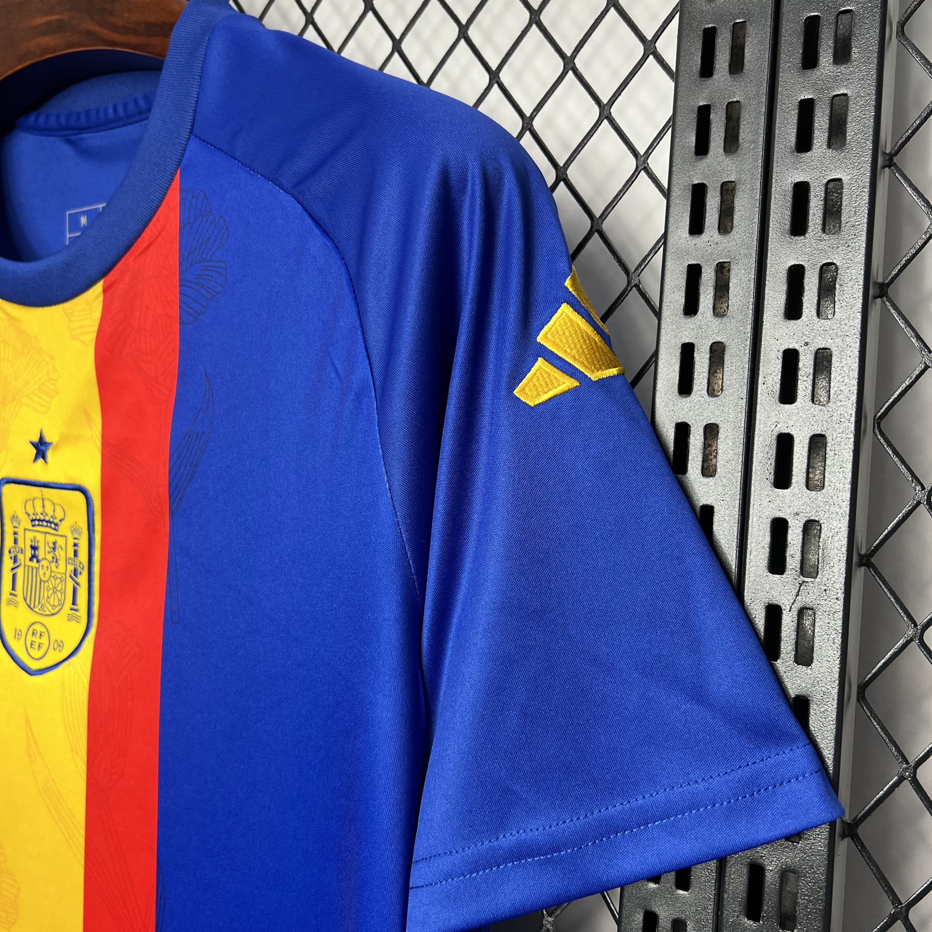 Spain 2024 Pre-Match Training Jersey - Fans Version - UnitedFutballJersey