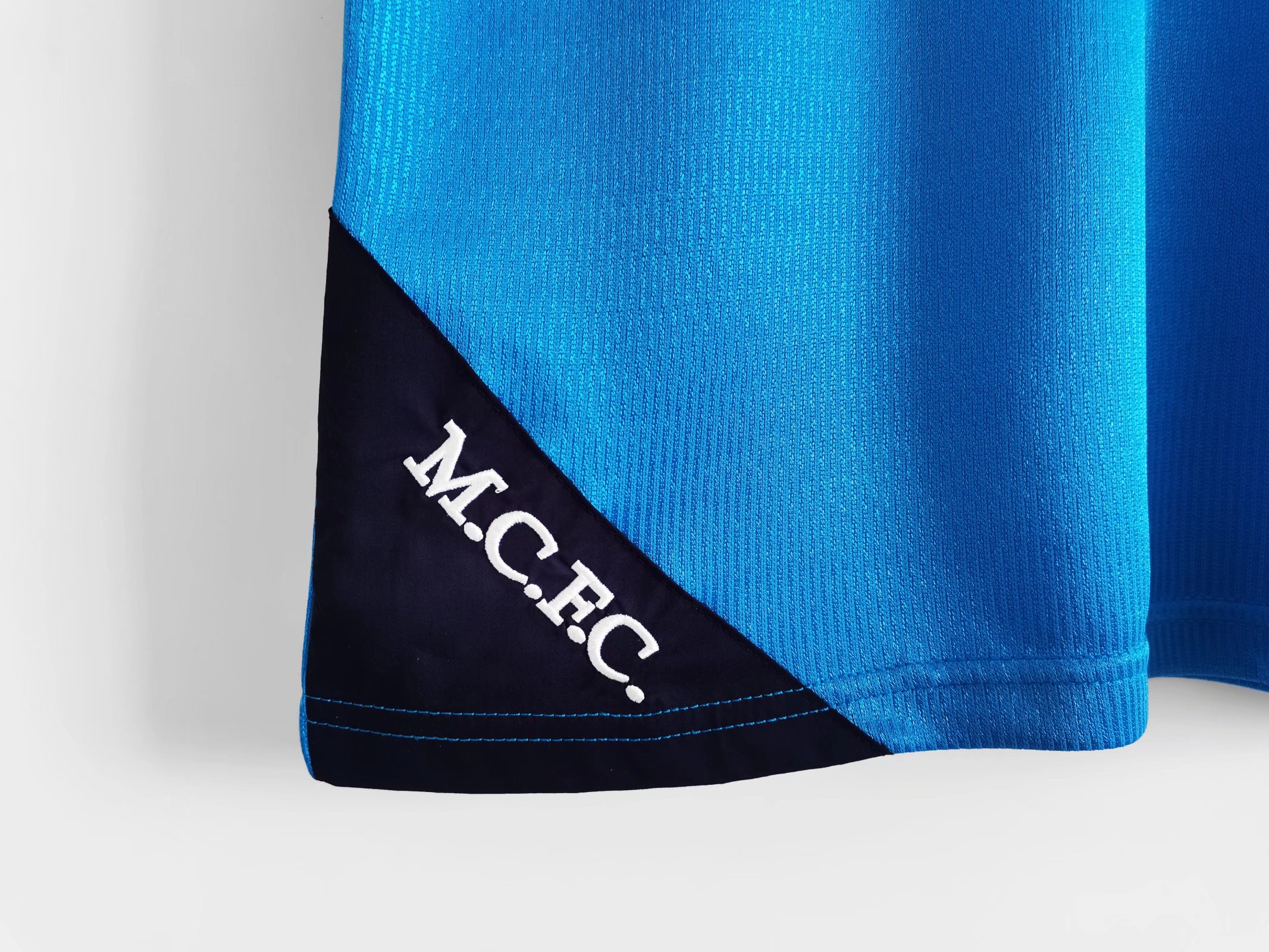 Retro Manchester City 1999-01 Home Stadium Jersey - UnitedFutballJersey