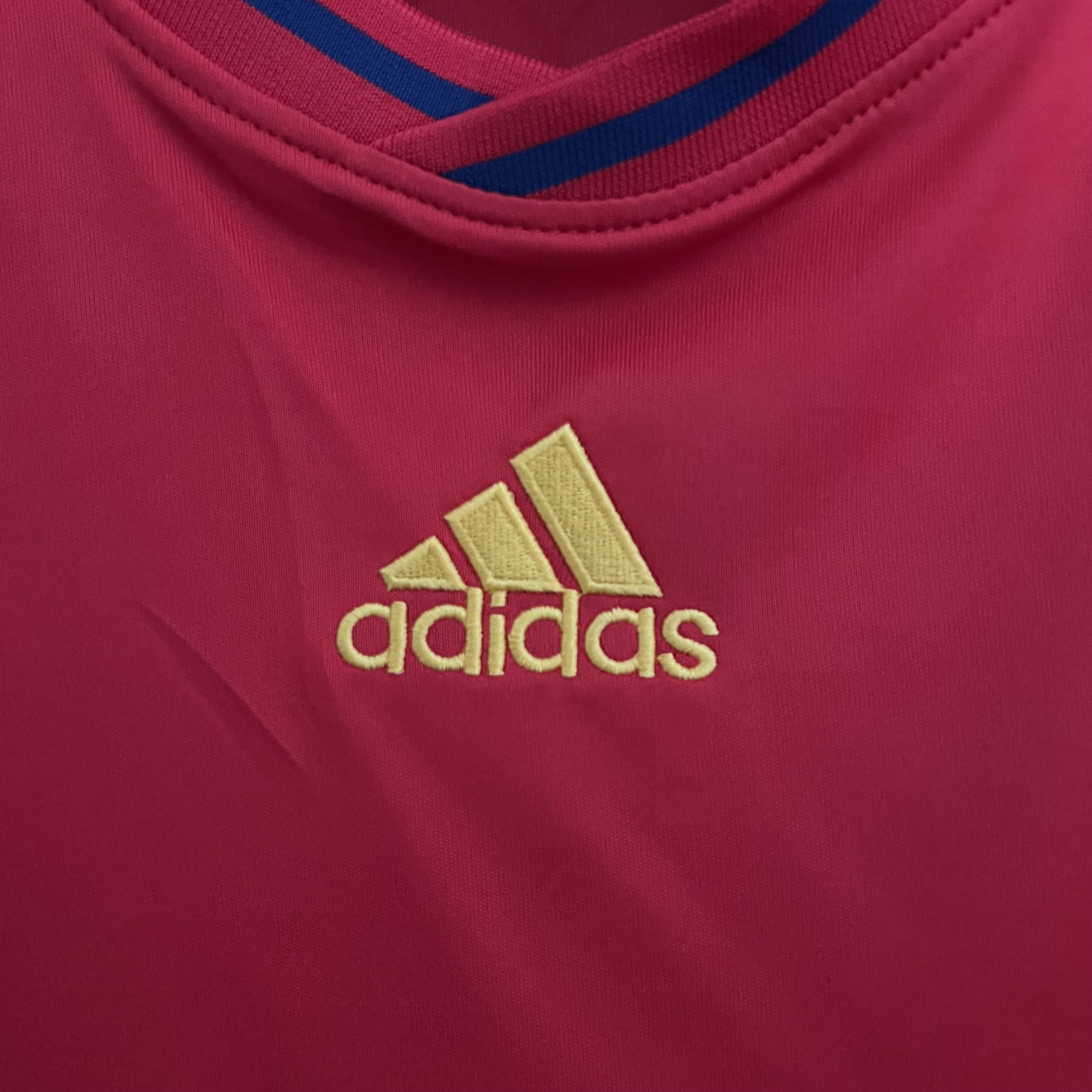 Retro Spain 2010 Home Stadium Jersey - UnitedFutballJersey
