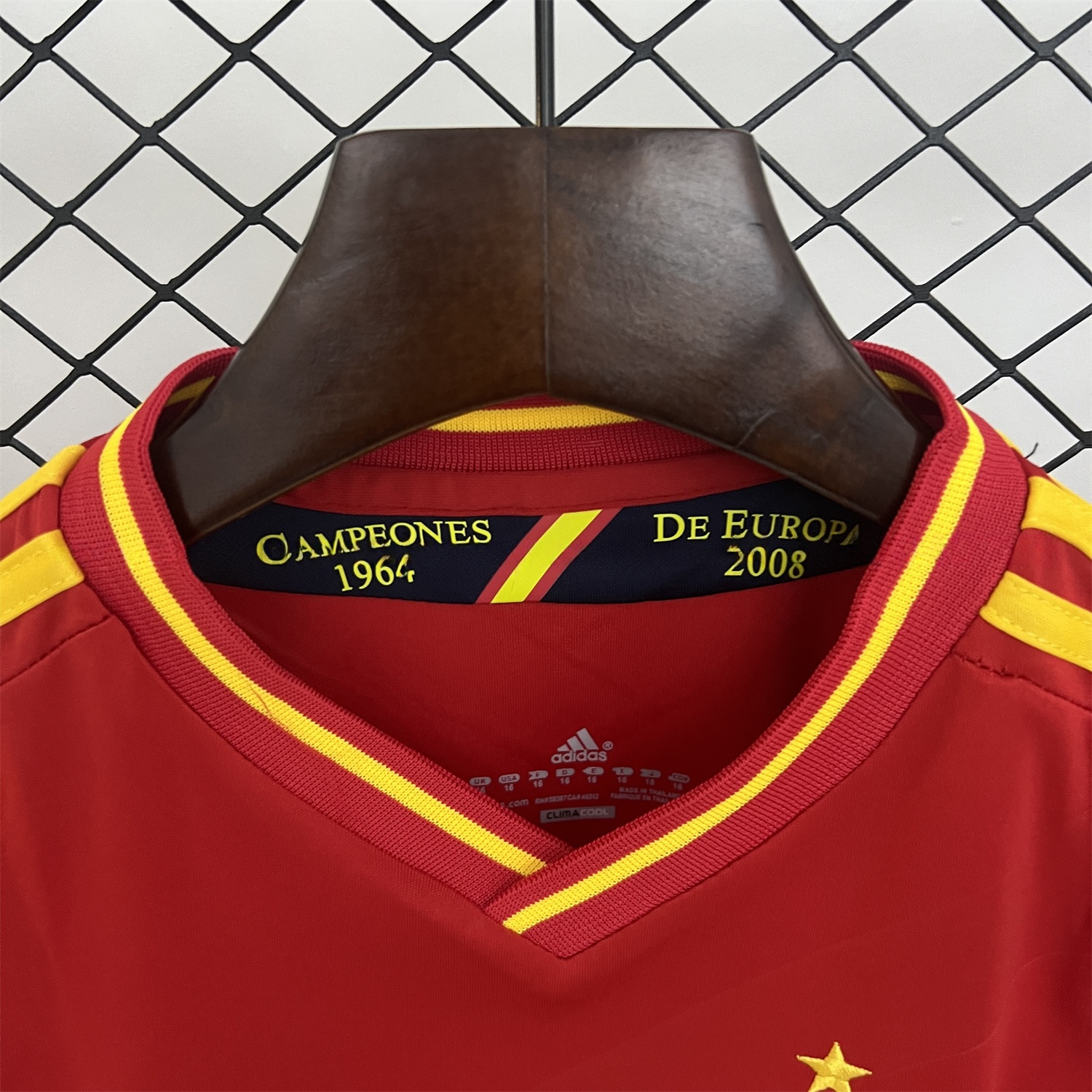 Retro Spain 2012 Home Kids Kit - UnitedFutballJersey