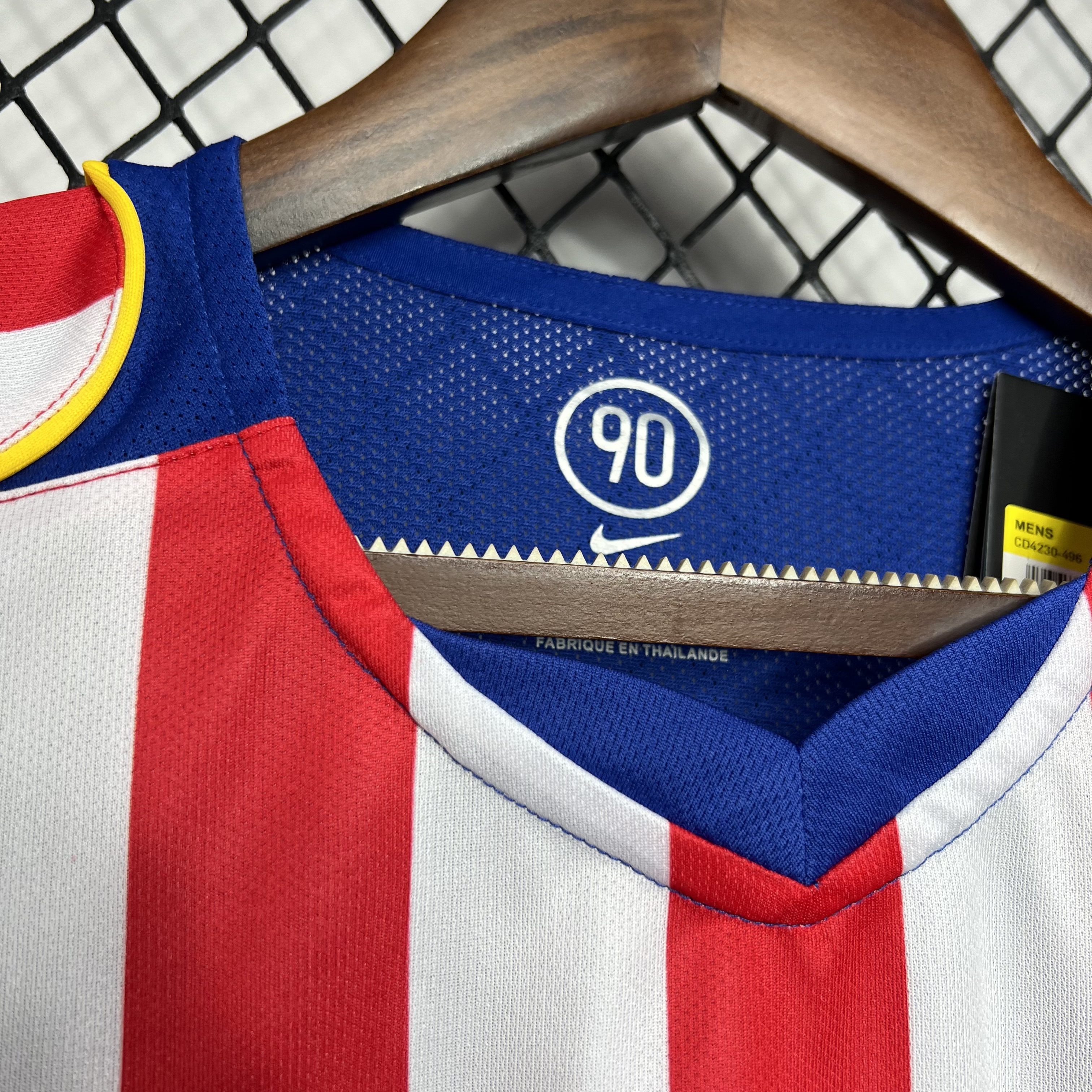 Retro Atletico Madrid 2004-05 Home Stadium Jersey - S.p.i.d.e.r M.a.n - UnitedFutballJersey