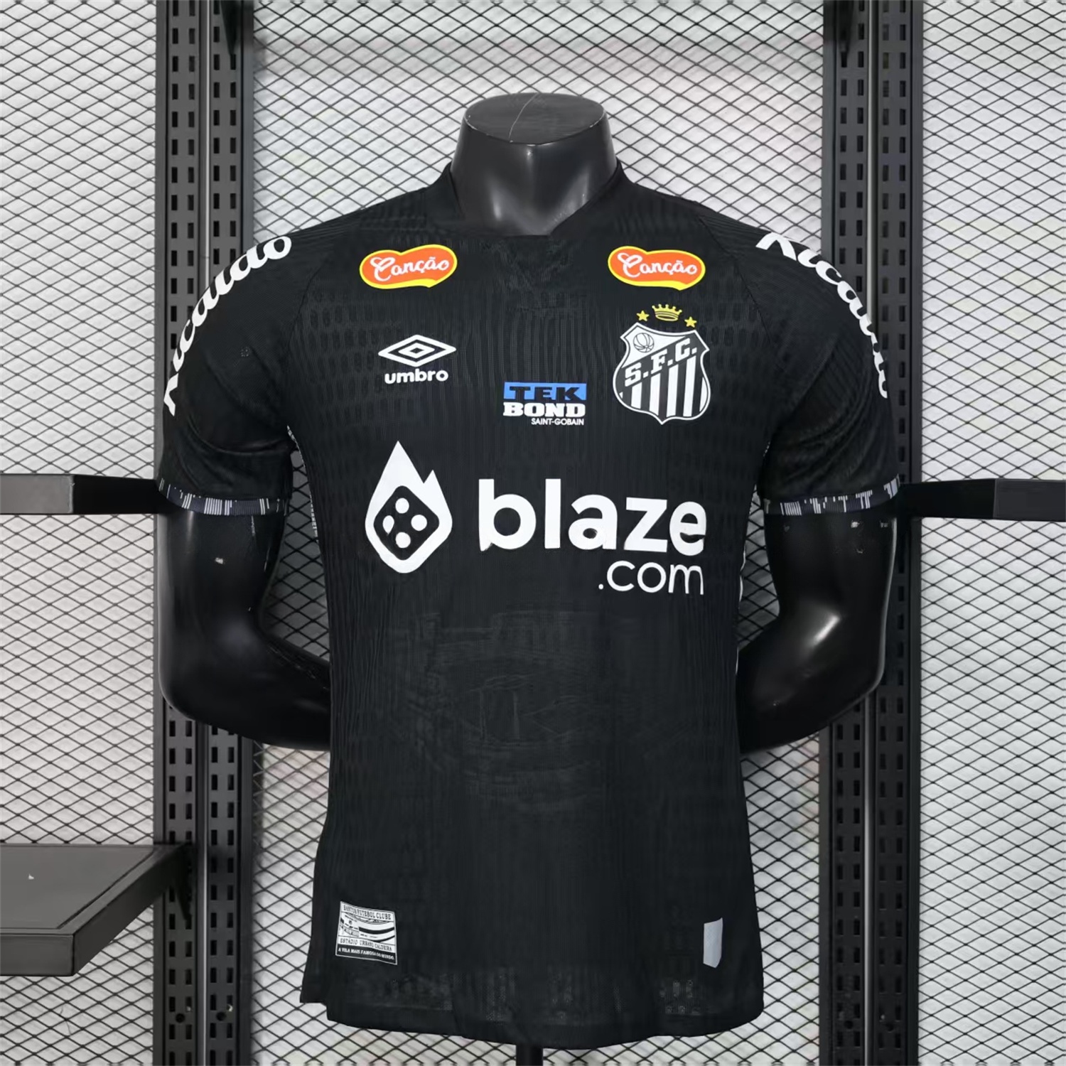 Santos 2025-26 Goalkeeper 2 Black Jersey With Sponsors - Player Version - UnitedFutballJersey