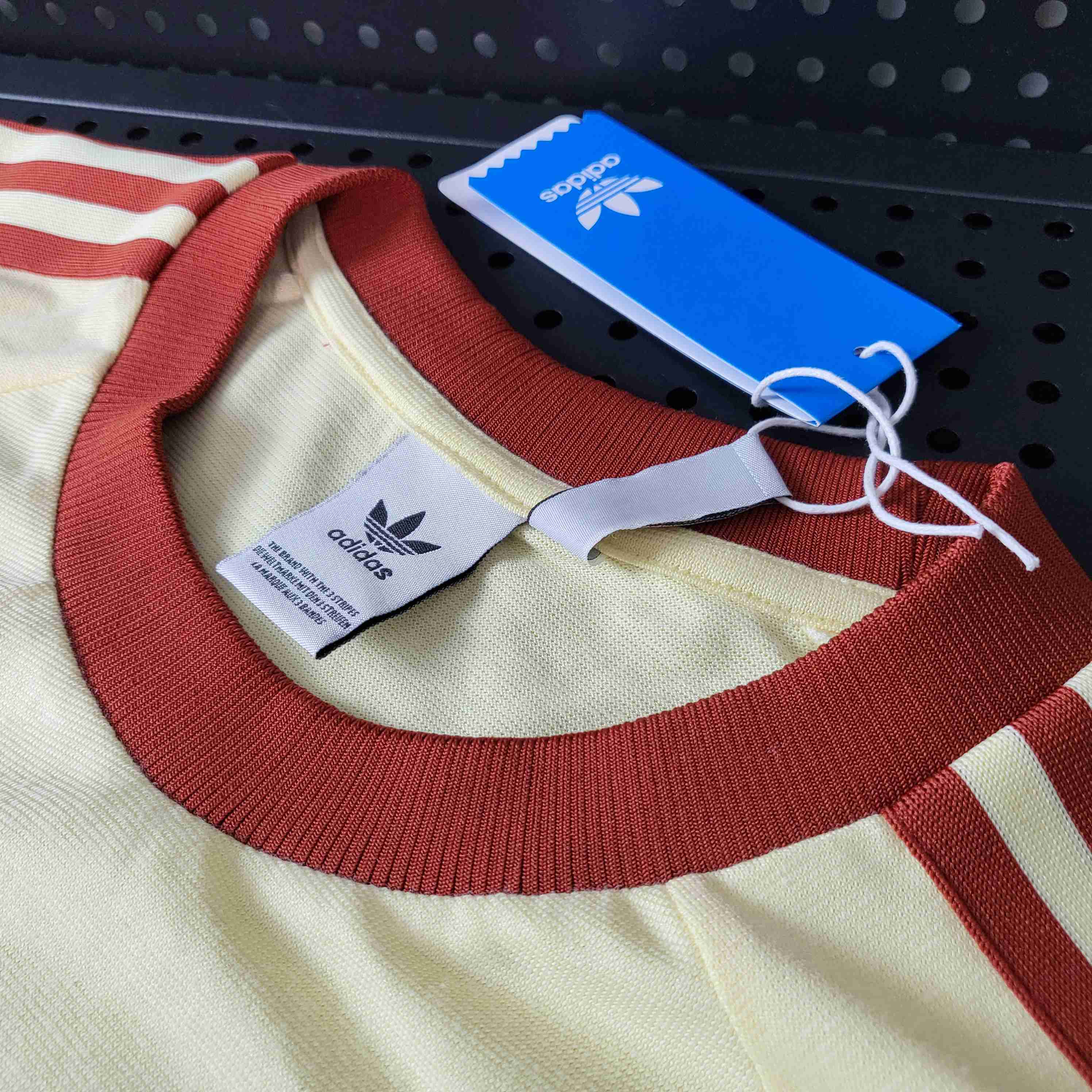 Colombia 2024 Classic Originals 3-Stripes Casual Shirt - Player Version - UnitedFutballJersey