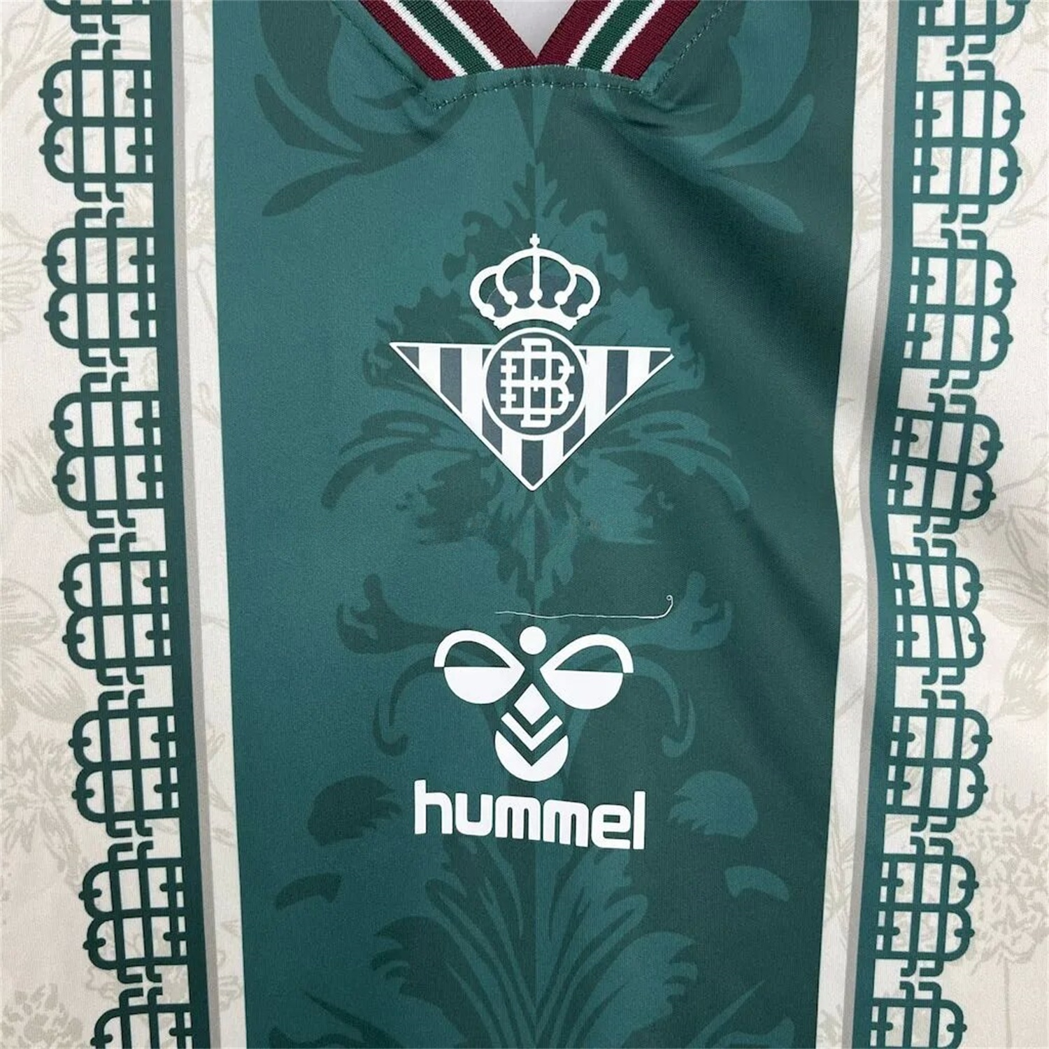 Real Betis 25-26 Green Vertical Stripes with White Flower Pattern Special Jersey - Fans Versione Stripe Special Edition Jersey - Fans Version - UnitedFutballJersey