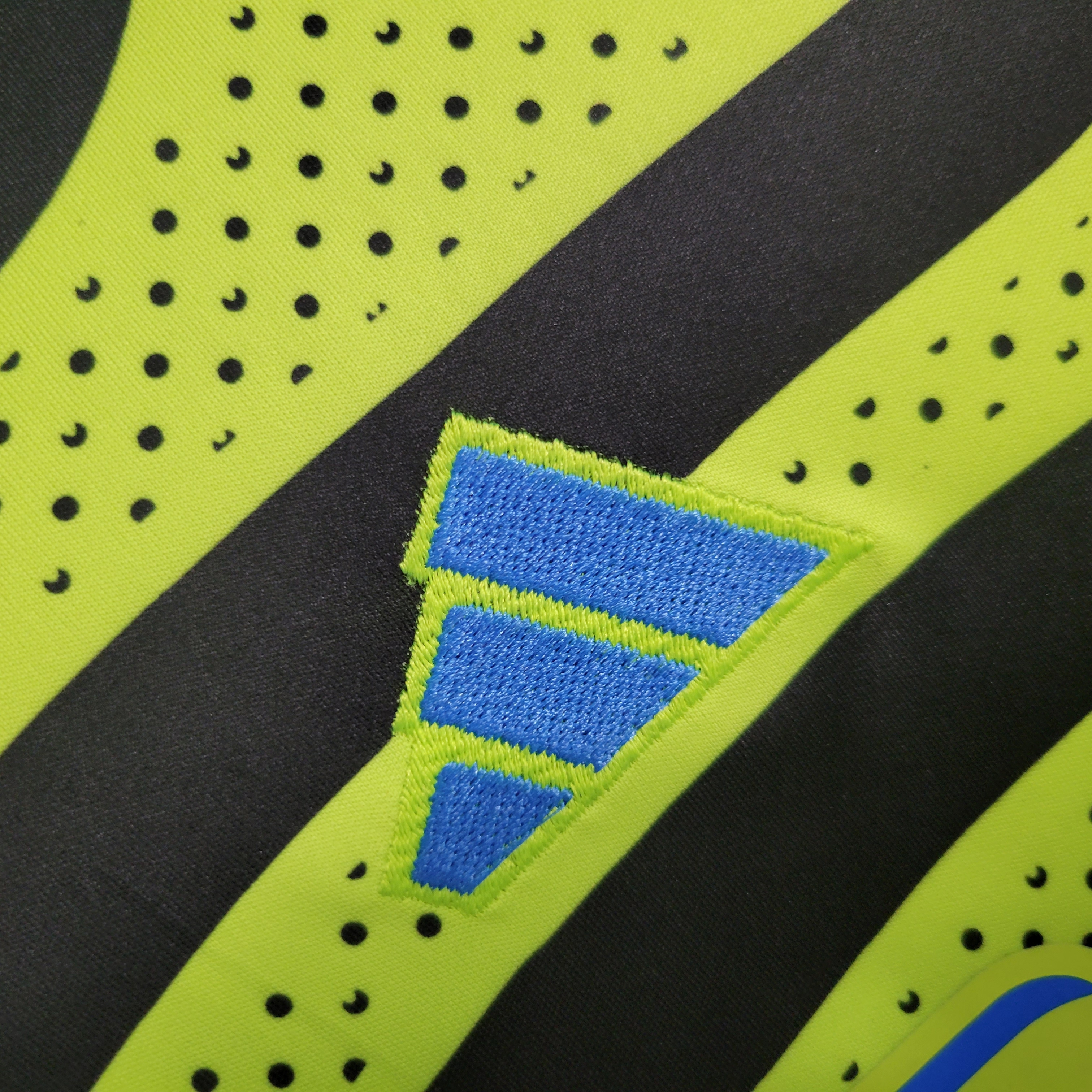 Arsenal 23-24 Away Kids Kit - UnitedFutballJersey