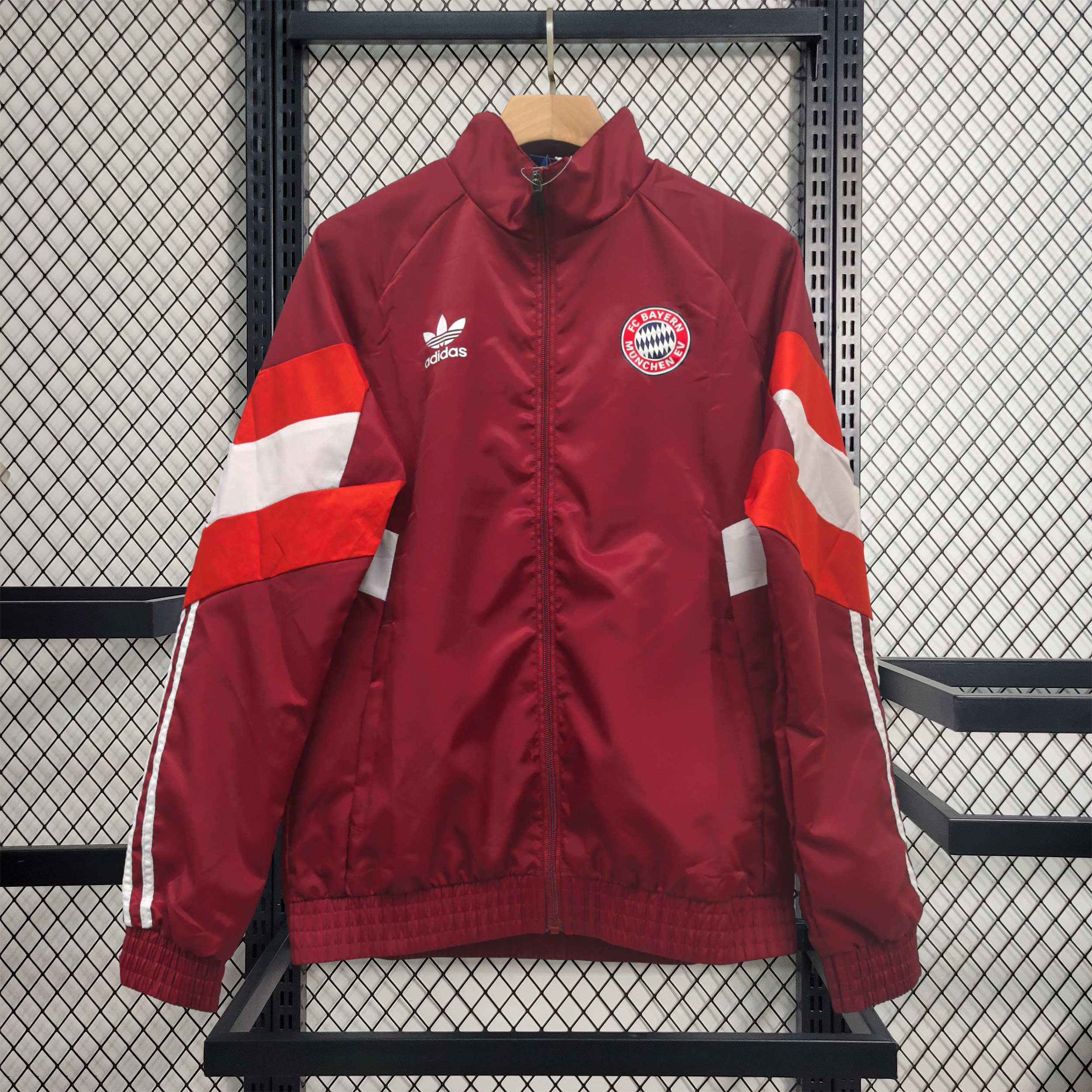 Bayern Munich 24-25 Throwback Windbreaker Jacket - Red - UnitedFutballJersey