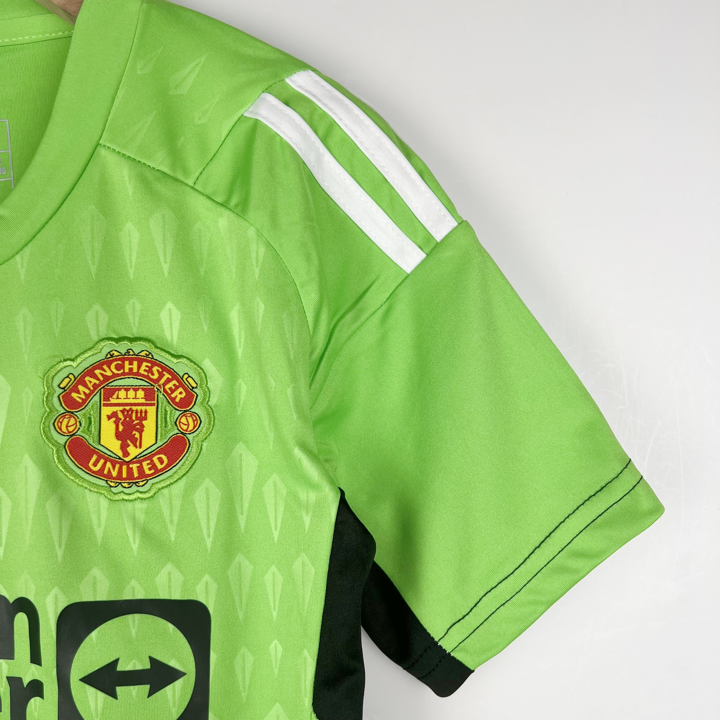 Manchester United 23-24 Green Goalkeeper Kids Kit - UnitedFutballJersey
