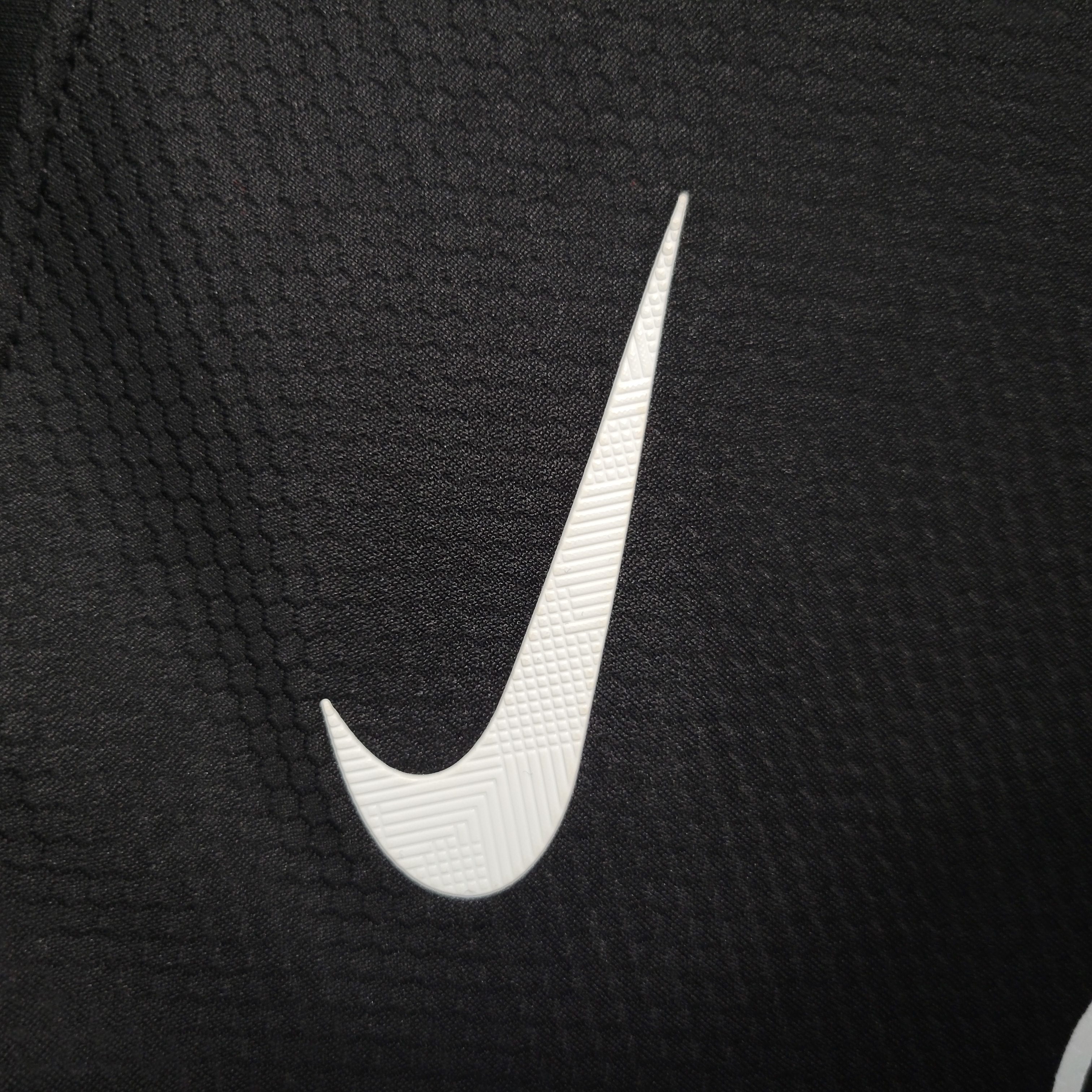 Eintracht Frankfurt 23-24 Away Jersey - Fans Version - UnitedFutballJersey