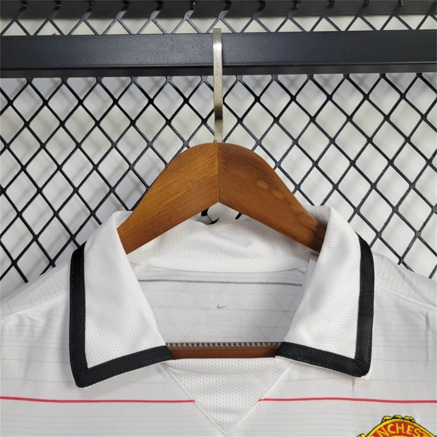 Retro Manchester United 04-06 Third Jersey - UnitedFutballJersey