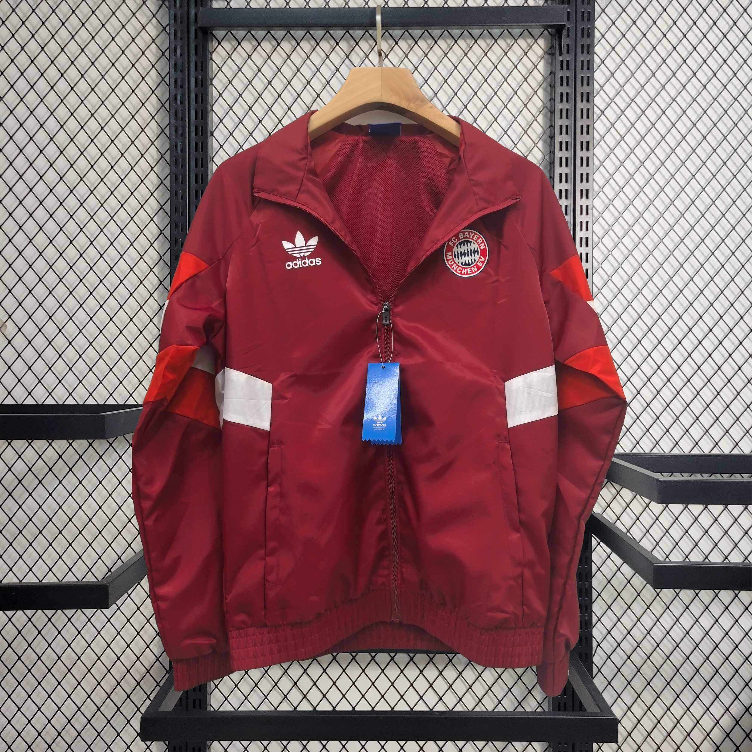 Bayern Munich 24-25 Throwback Windbreaker Jacket - Red - UnitedFutballJersey