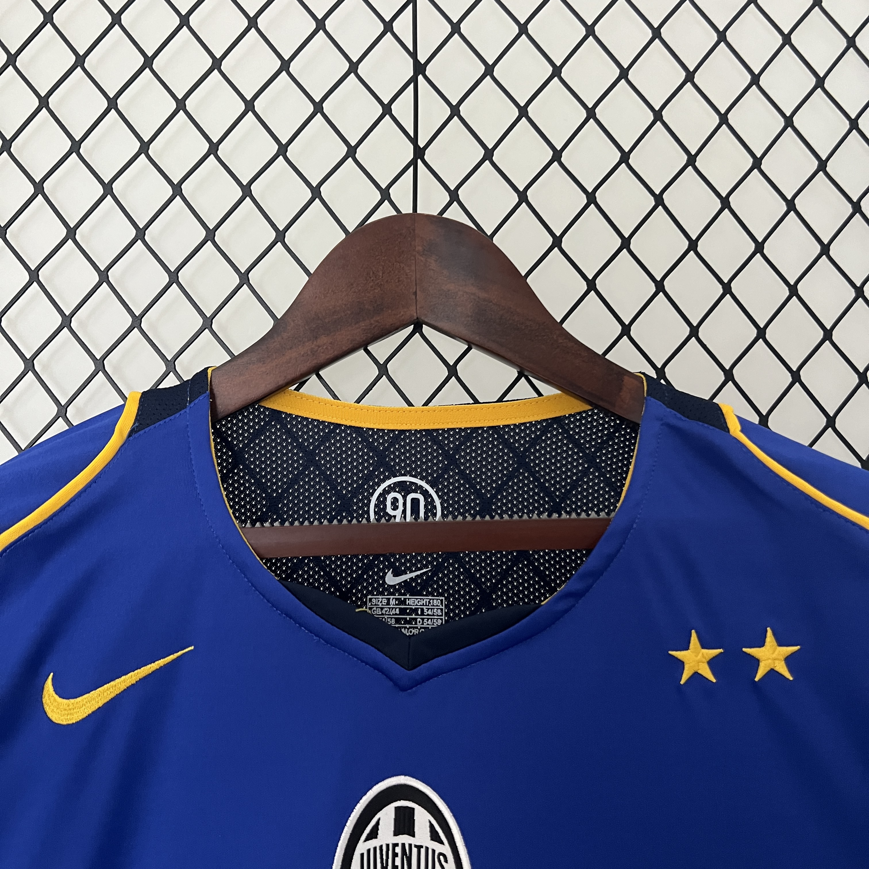 Retro Juventus 2004-05 Away Stadium Jersey - UnitedFutballJersey