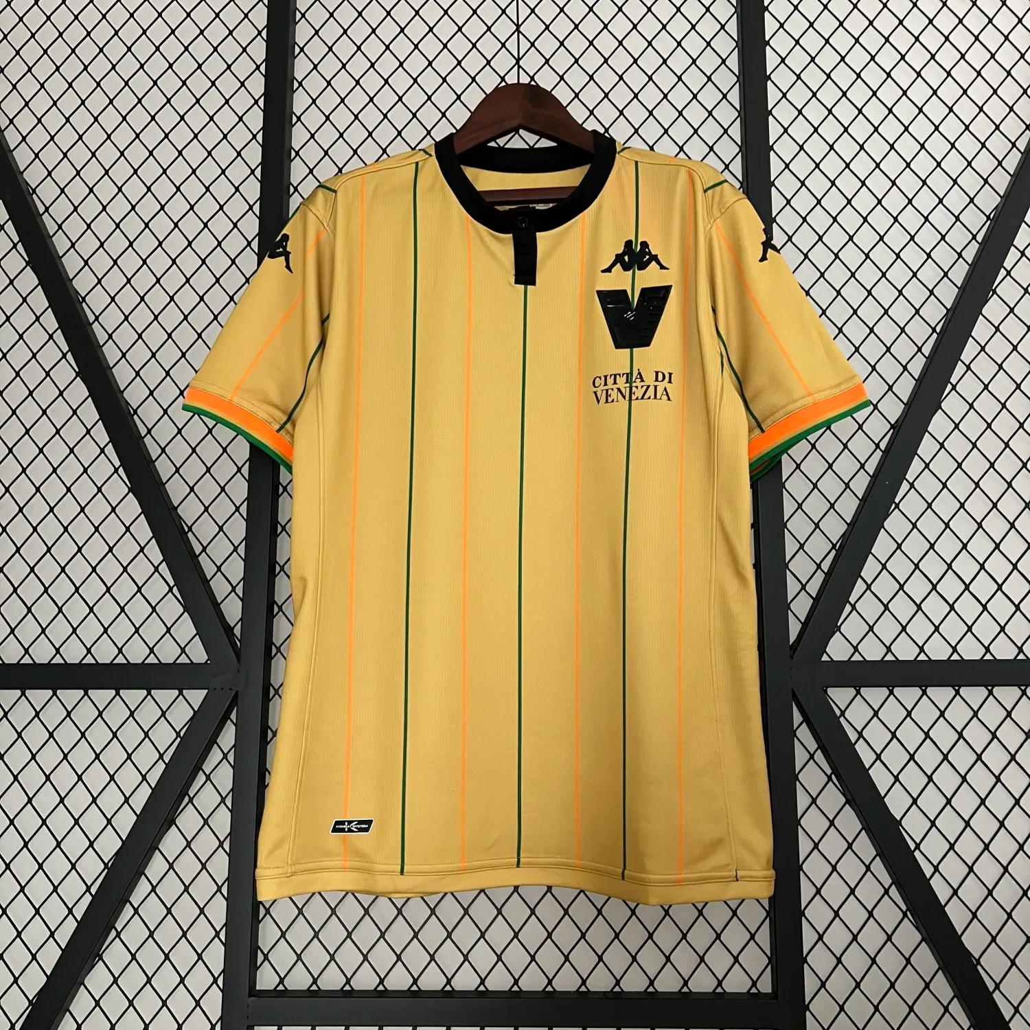 Venezia 23-24 Pre-Season GK 2 Jersey - Fans Version - UnitedFutballJersey
