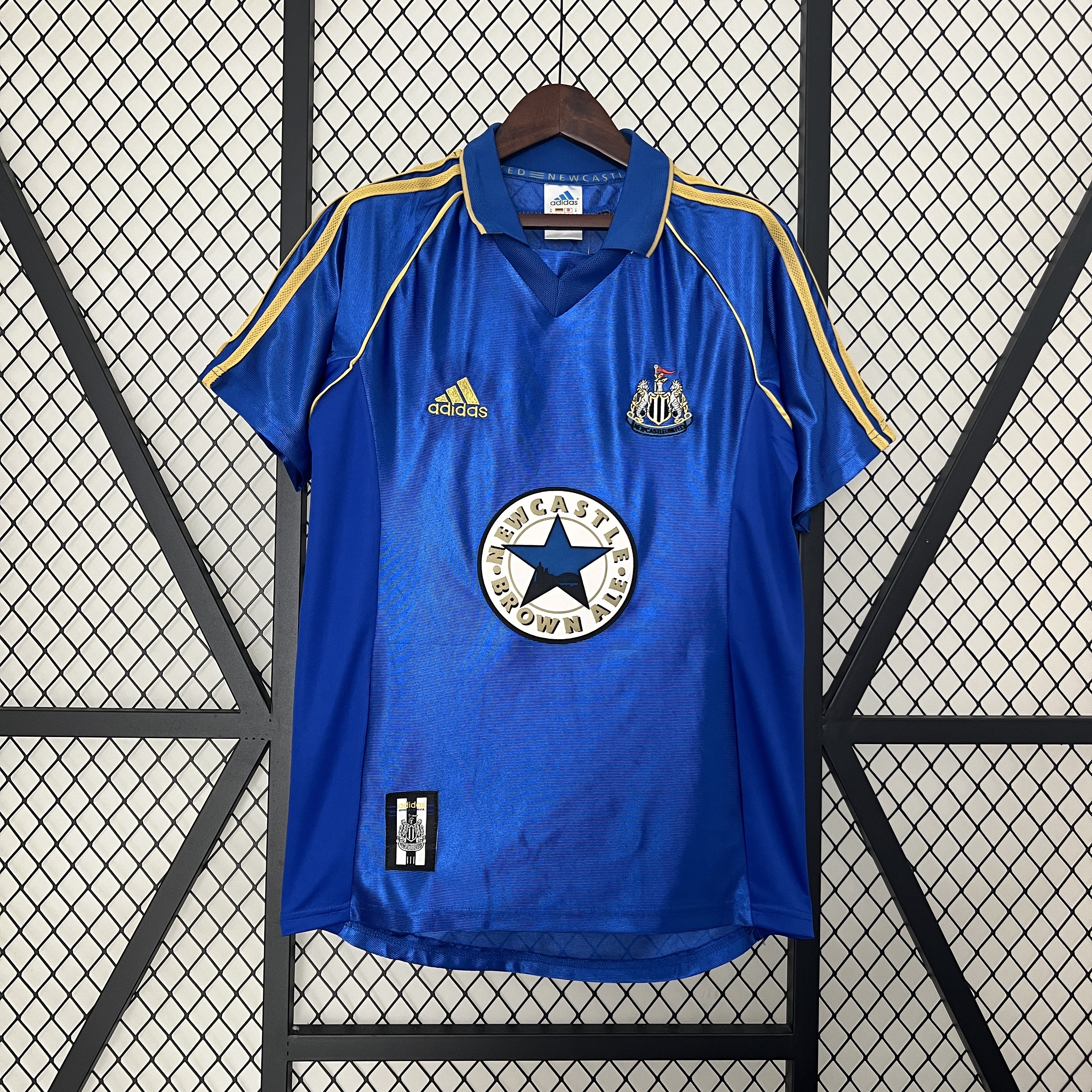 Retro Newcastle United 1998-99 Away Stadium Jersey - UnitedFutballJersey