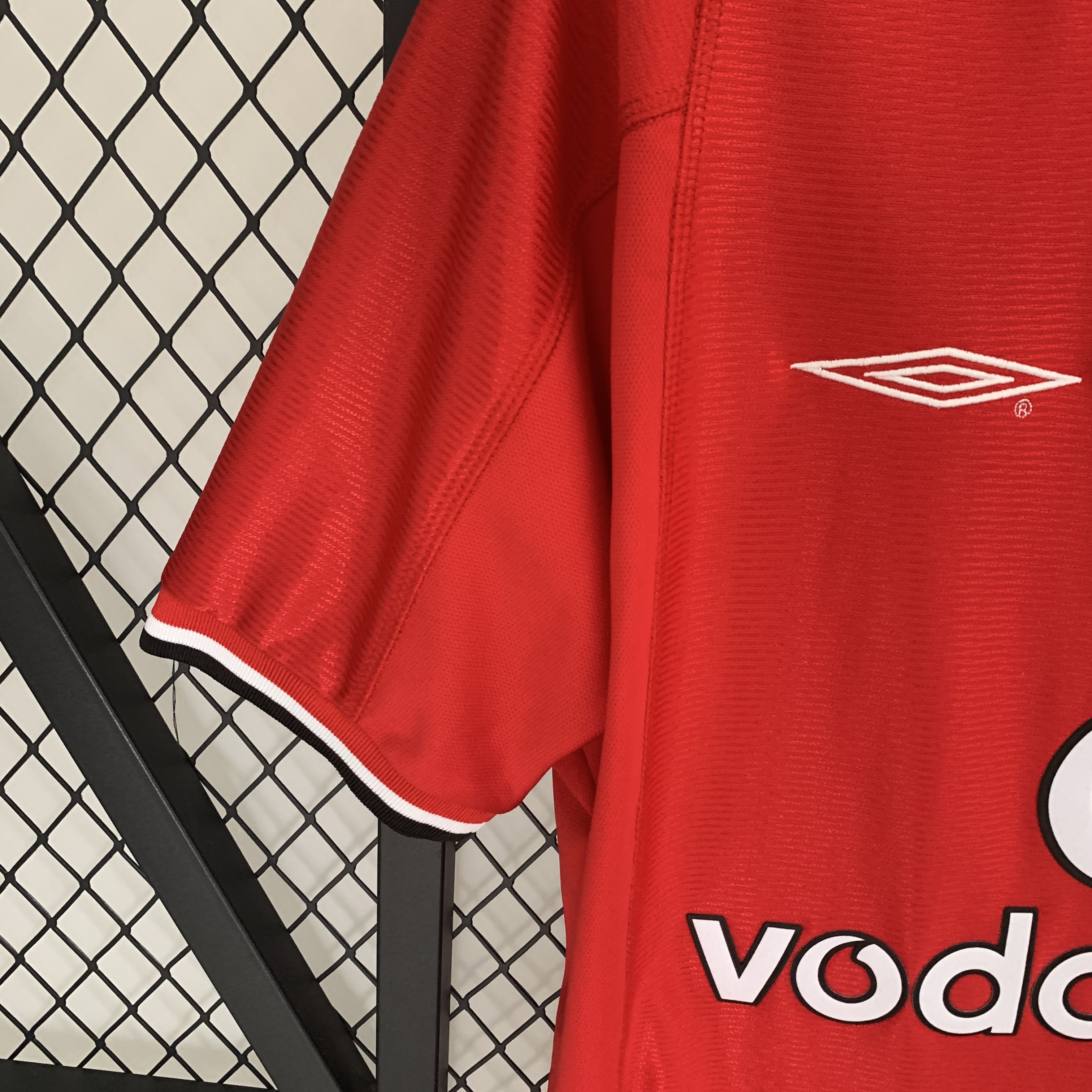 Manchester United Retro 03-04 Home Stadium Jersey - UnitedFutballJersey
