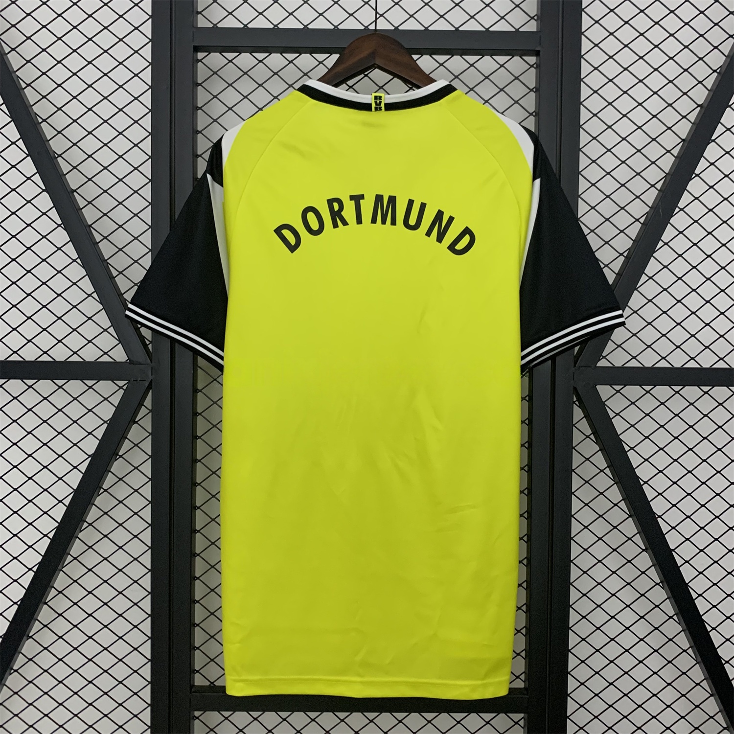 Retro Dortmund 1995-96 Home Jersey - UnitedFutballJersey