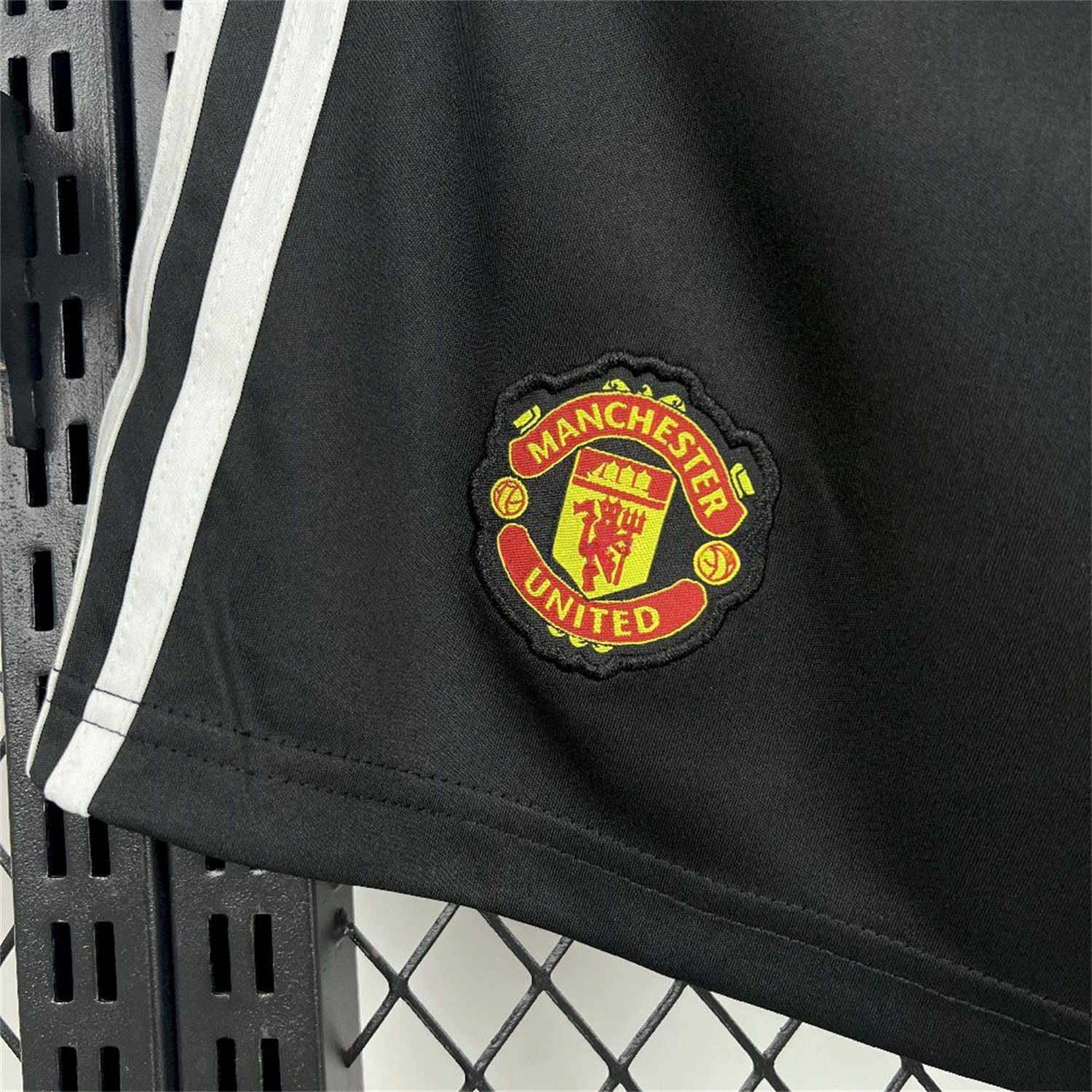 Manchester United 25-26 Home Black Shorts - Fans Version - UnitedFutballJersey