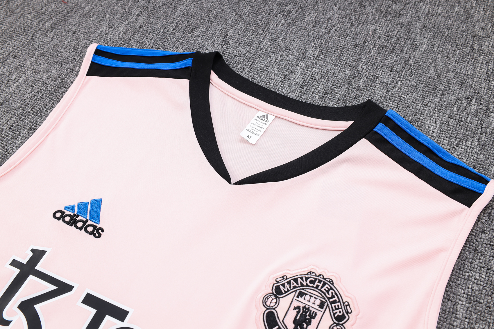23-24 Manchester United Pink Player Vest Training Set - UnitedFutballJersey