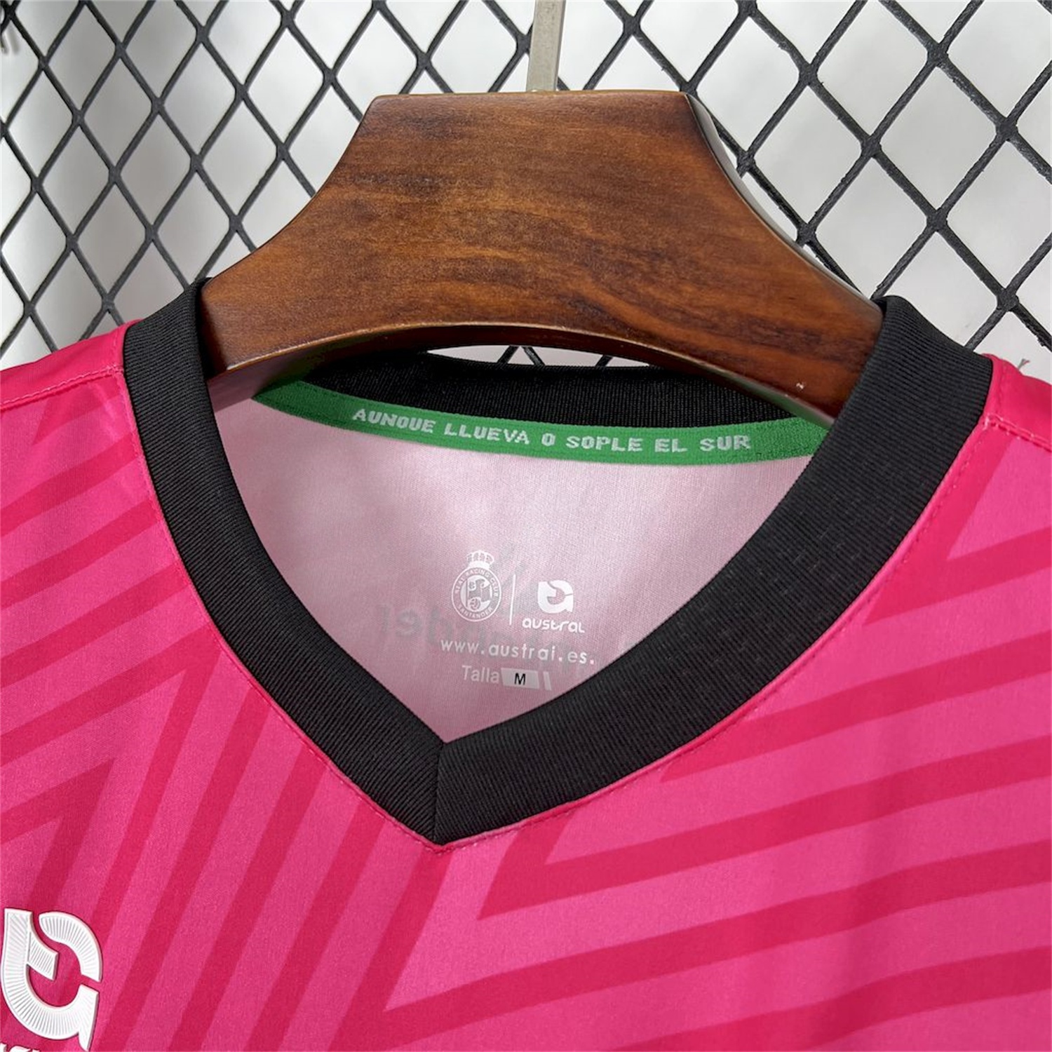 Racing de Santander 24-25 Pink Goalkeeper Jersey - Fans Version - UnitedFutballJersey