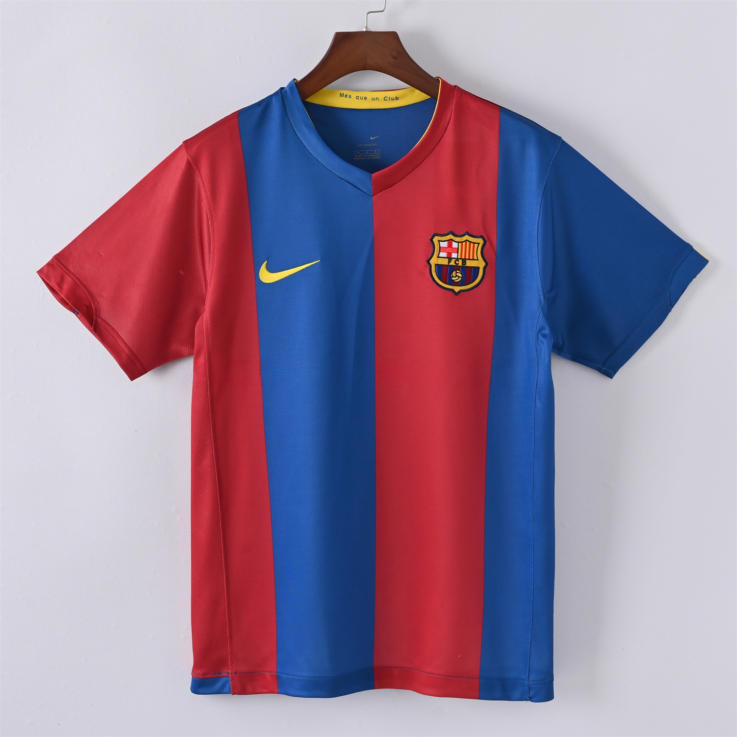 B.A.R.S.A Retro 06-07 Home Unsponsored Jersey - UnitedFutballJersey