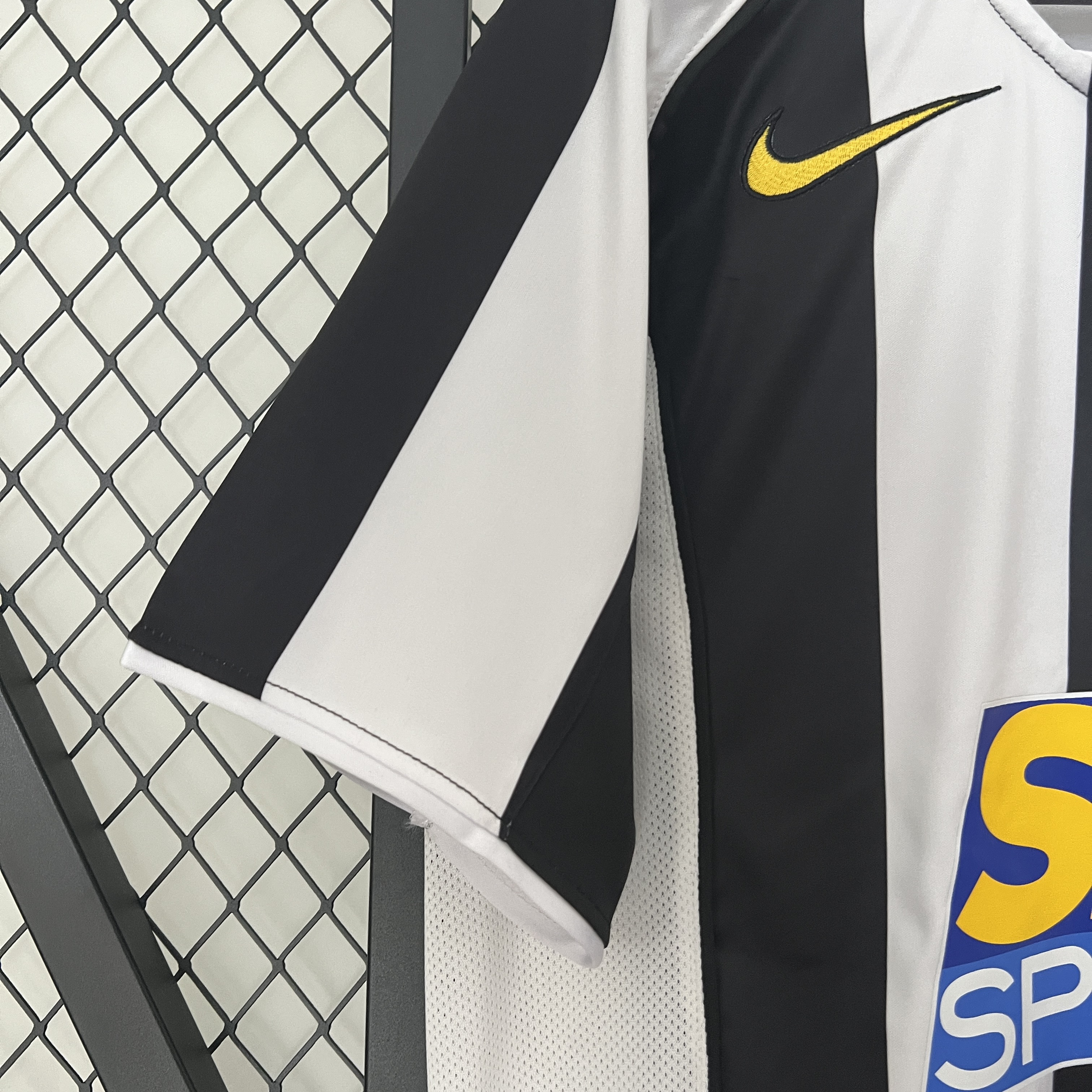 Retro Juventus 2004-05 Home Stadium Jersey - UnitedFutballJersey