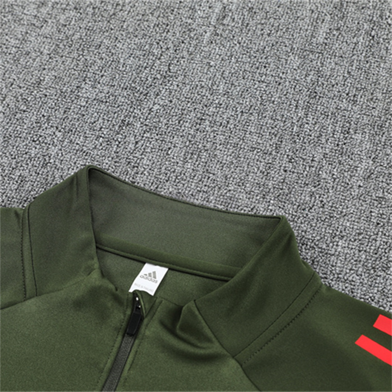 Bayern Munich 25-26 Kid Long Sleeves Training Set - Green Top & Black Pants - UnitedFutballJersey