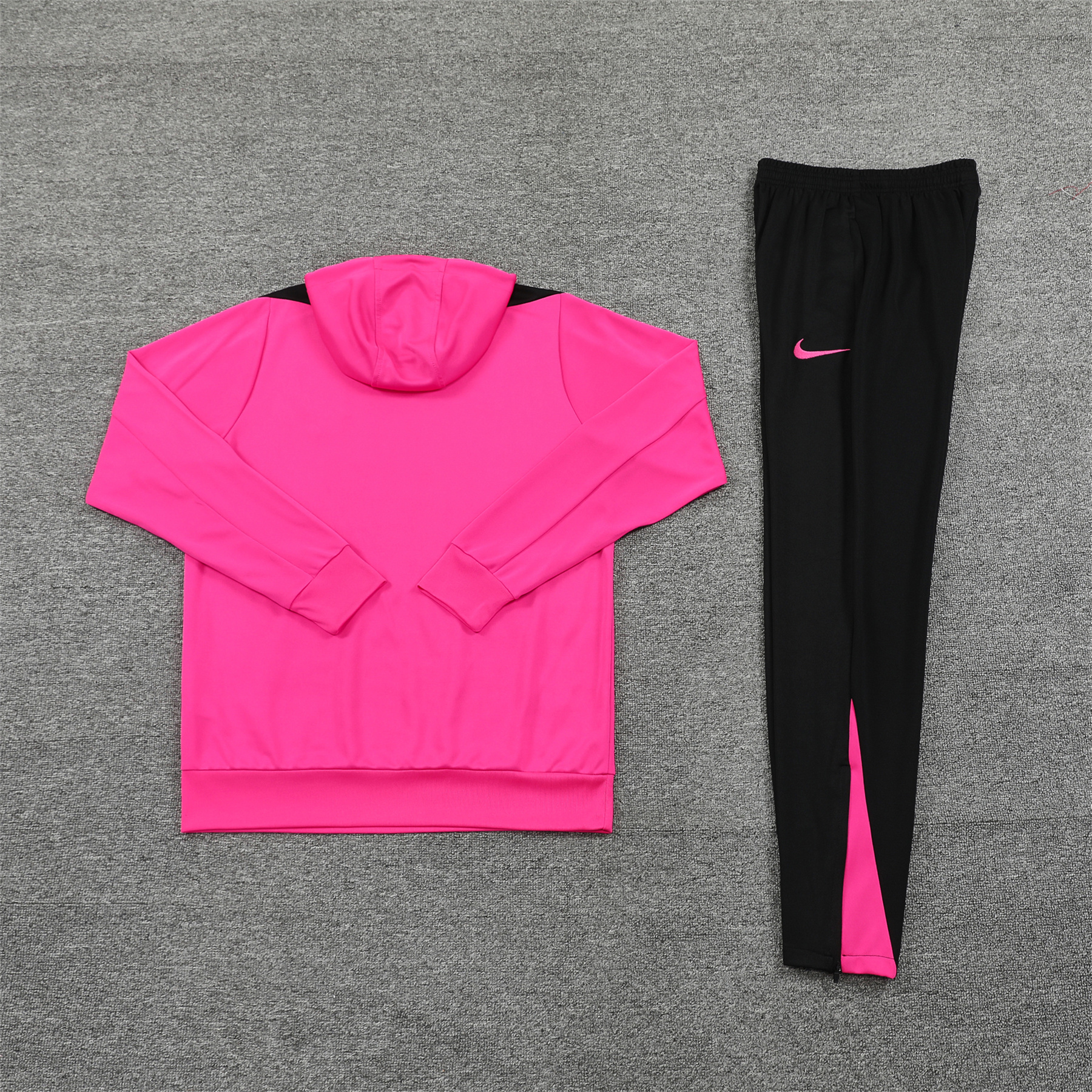 C.H.E.L.S.E.A 24-25 Training Hoodie Set - Pink Hoodie and Black Pants - UnitedFutballJersey