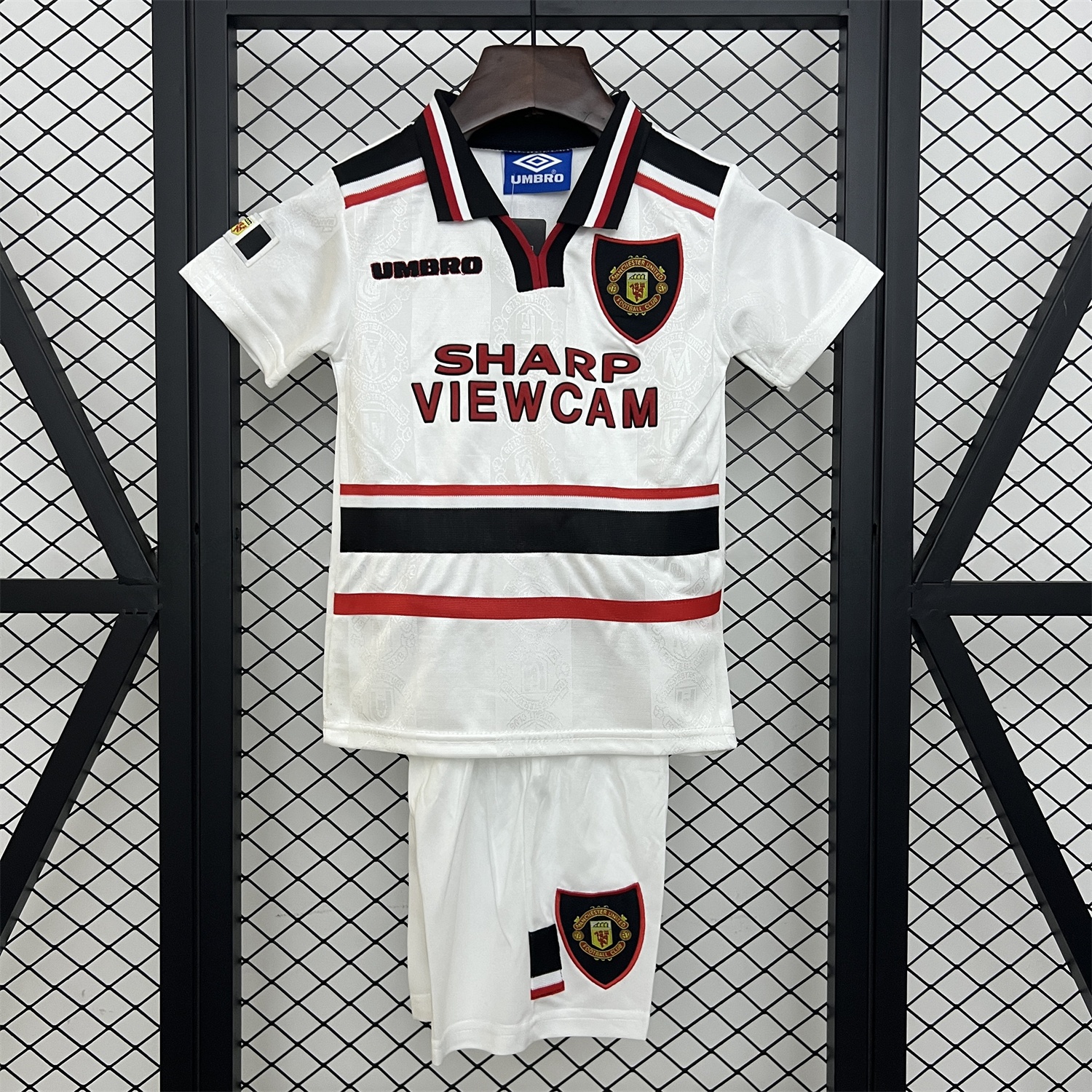 Retro Manchester United 1997-98 Away Kids Kit - UnitedFutballJersey