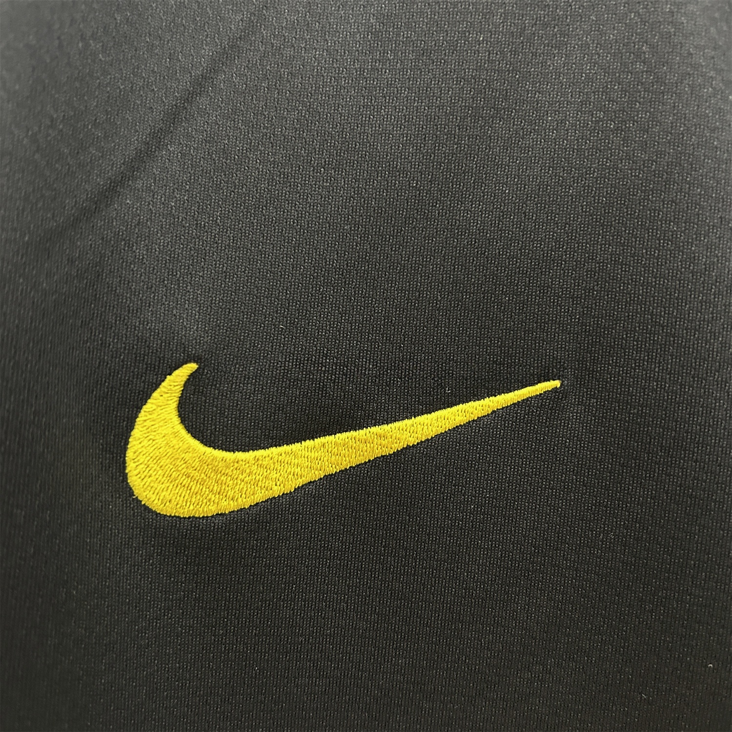 Retro Barcelona 11-12 Away Jersey - UnitedFutballJersey